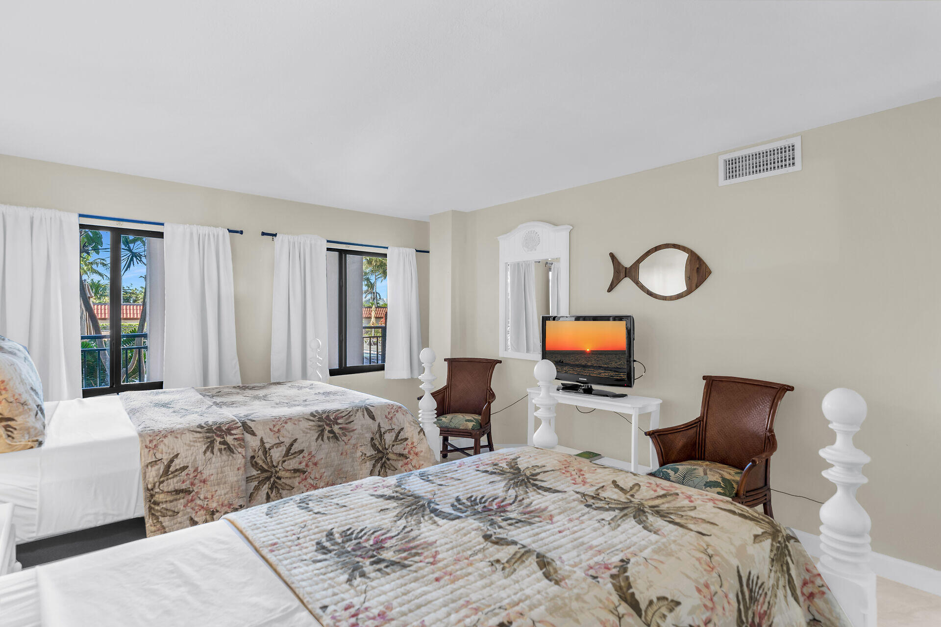 1001 W Ocean Drive, 1-105 Property Photo 19