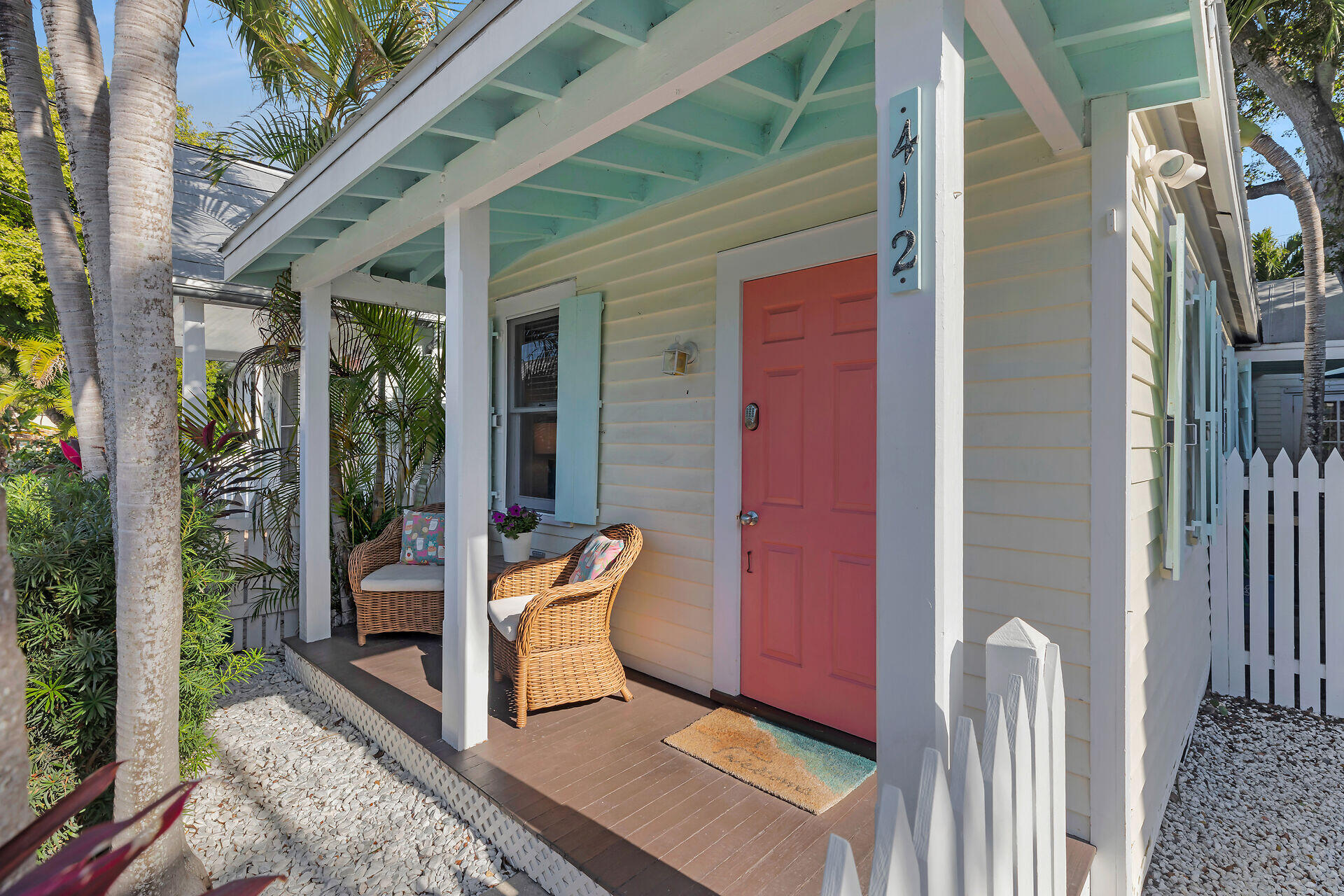 412 Louisa Street Property Photo 6