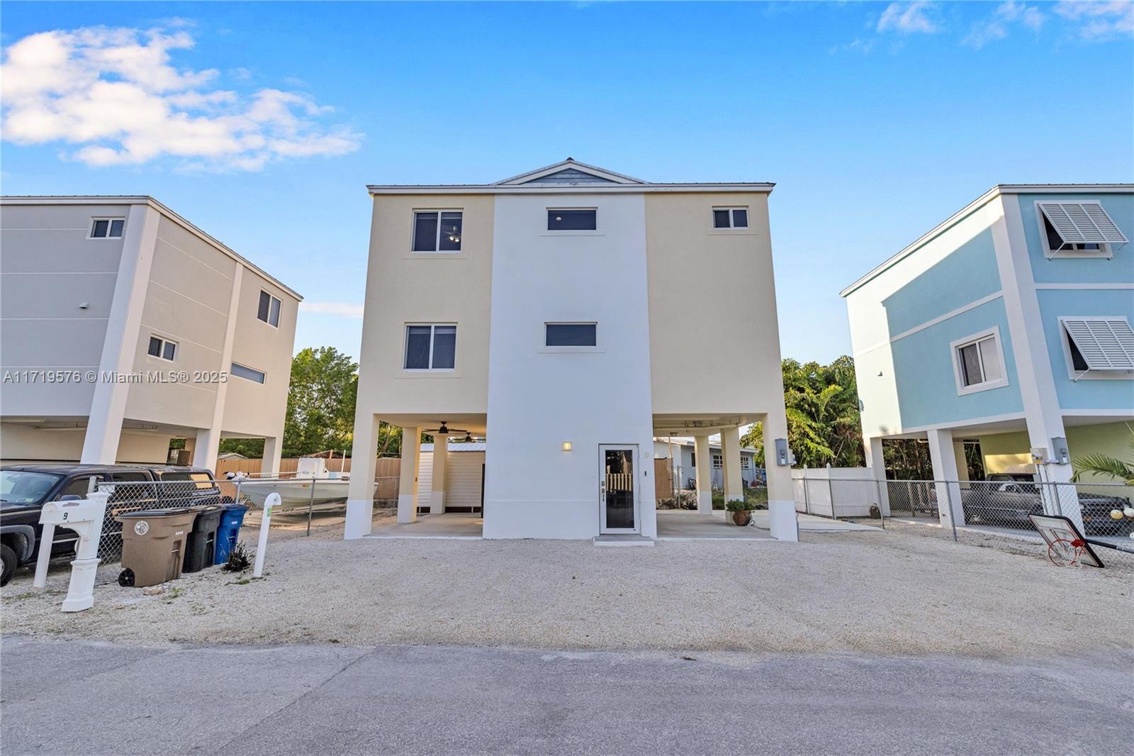 9 Gulf Drive Property Photo 2