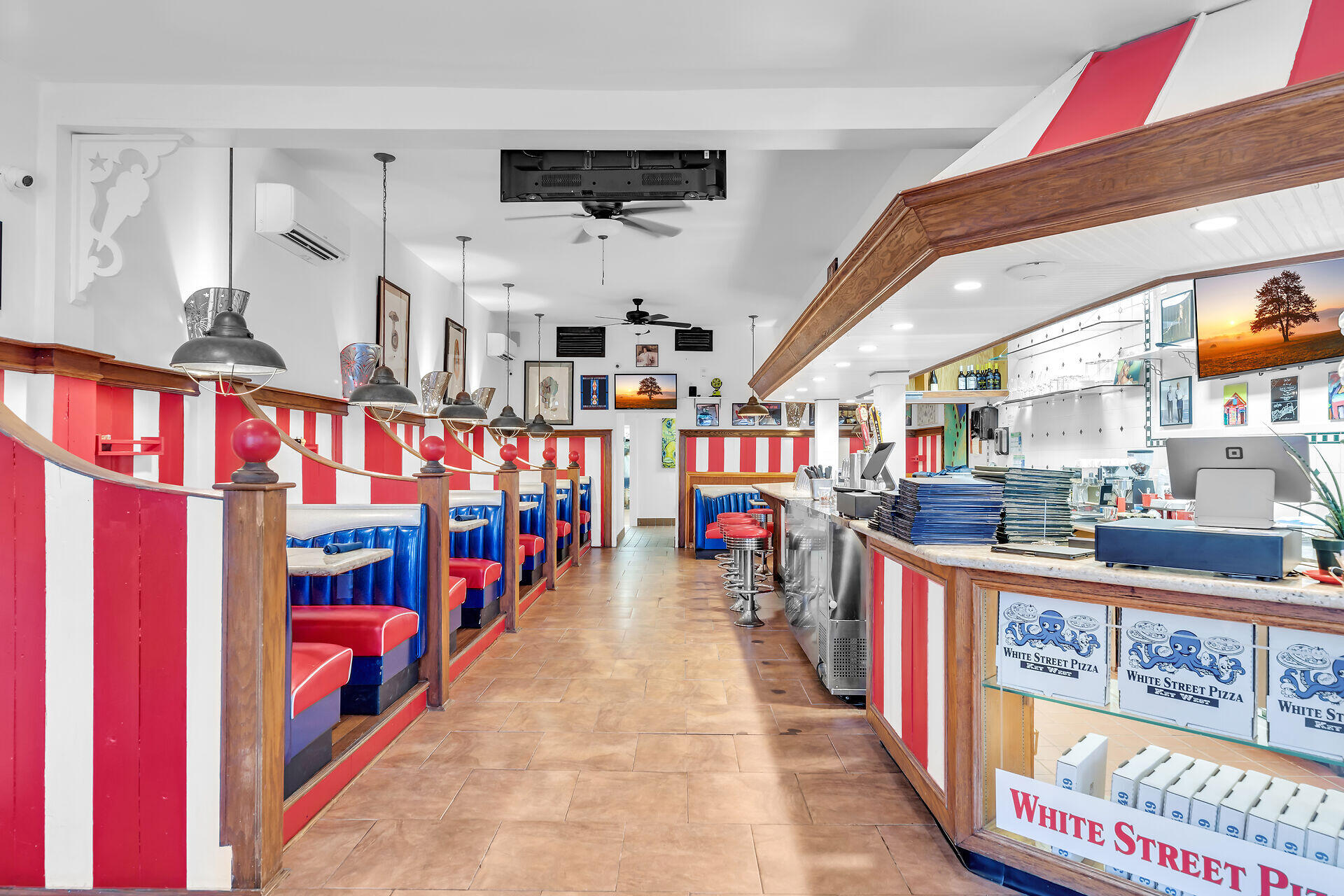 1110 White Street Pizza Property Photo 4