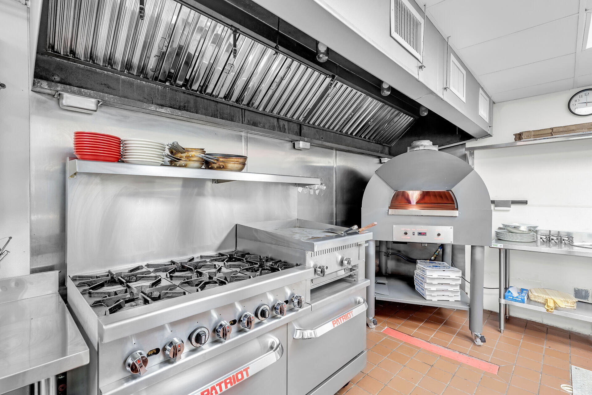 1110 White Street Pizza Property Photo 20