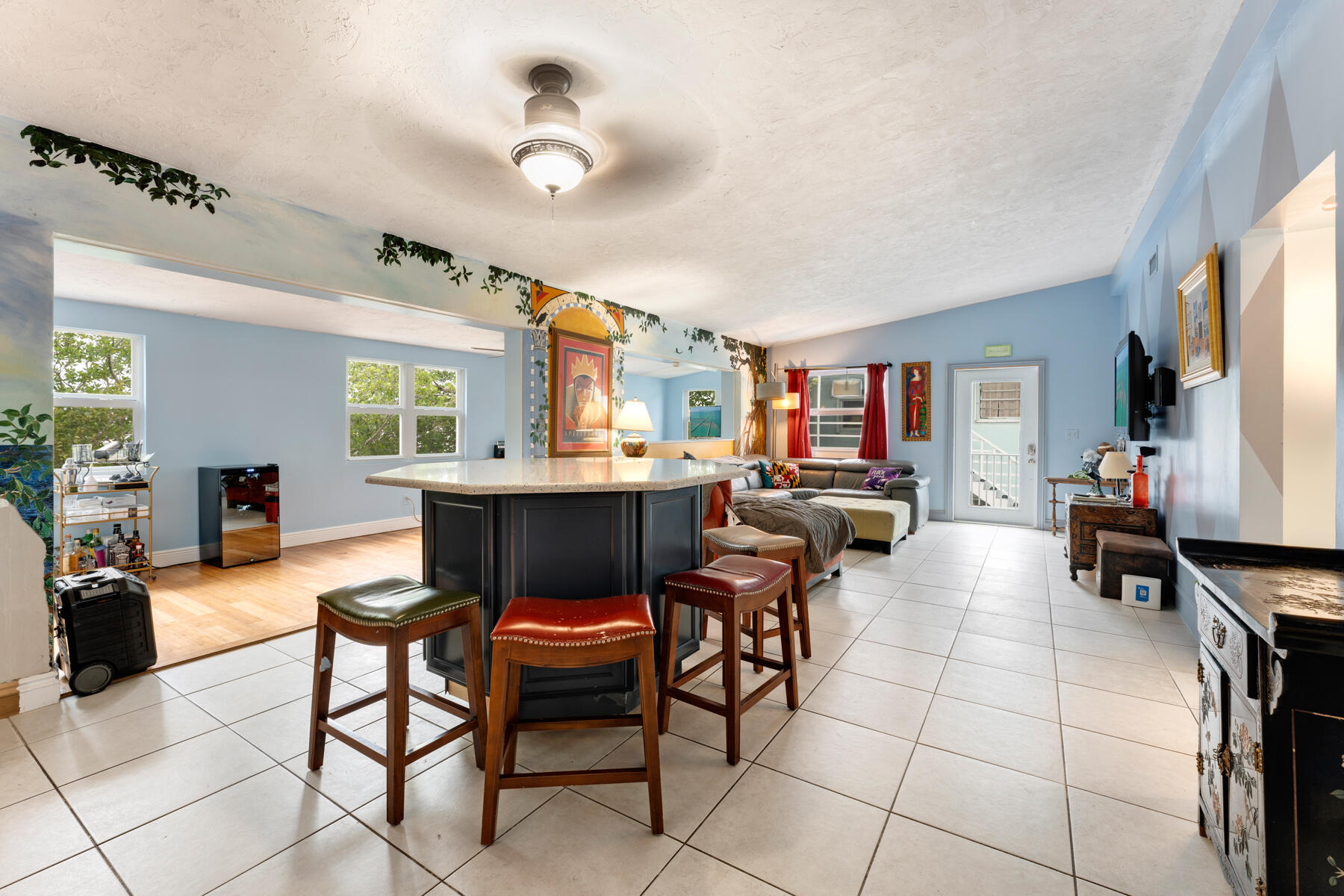 143 Palermo Drive Property Photo 8