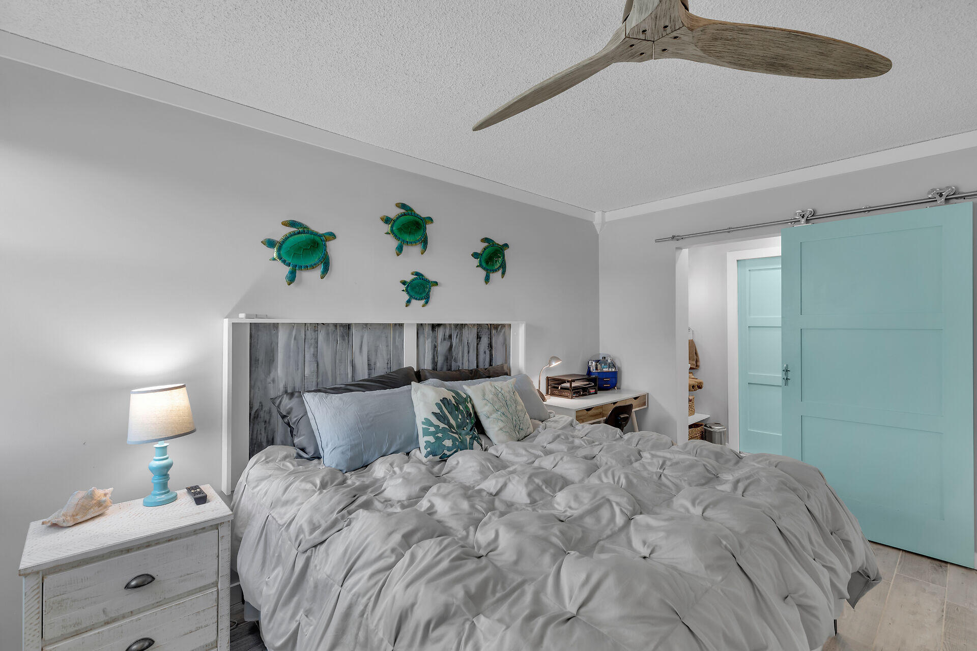 88540 Overseas Highway, 104 And Boat Slip 46 Property Photo 15