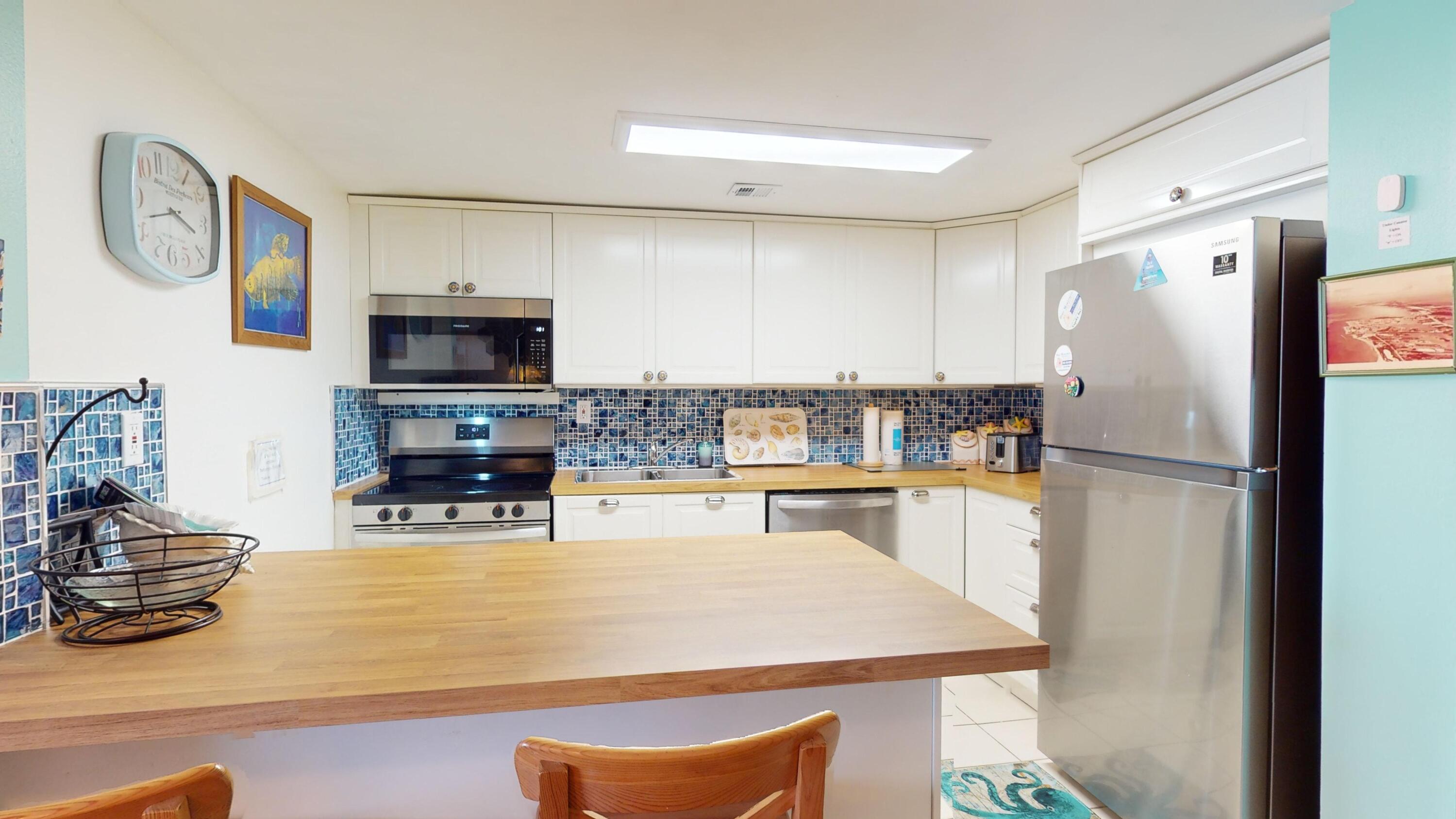 133 Coco Plum Drive, 33 Property Photo 12