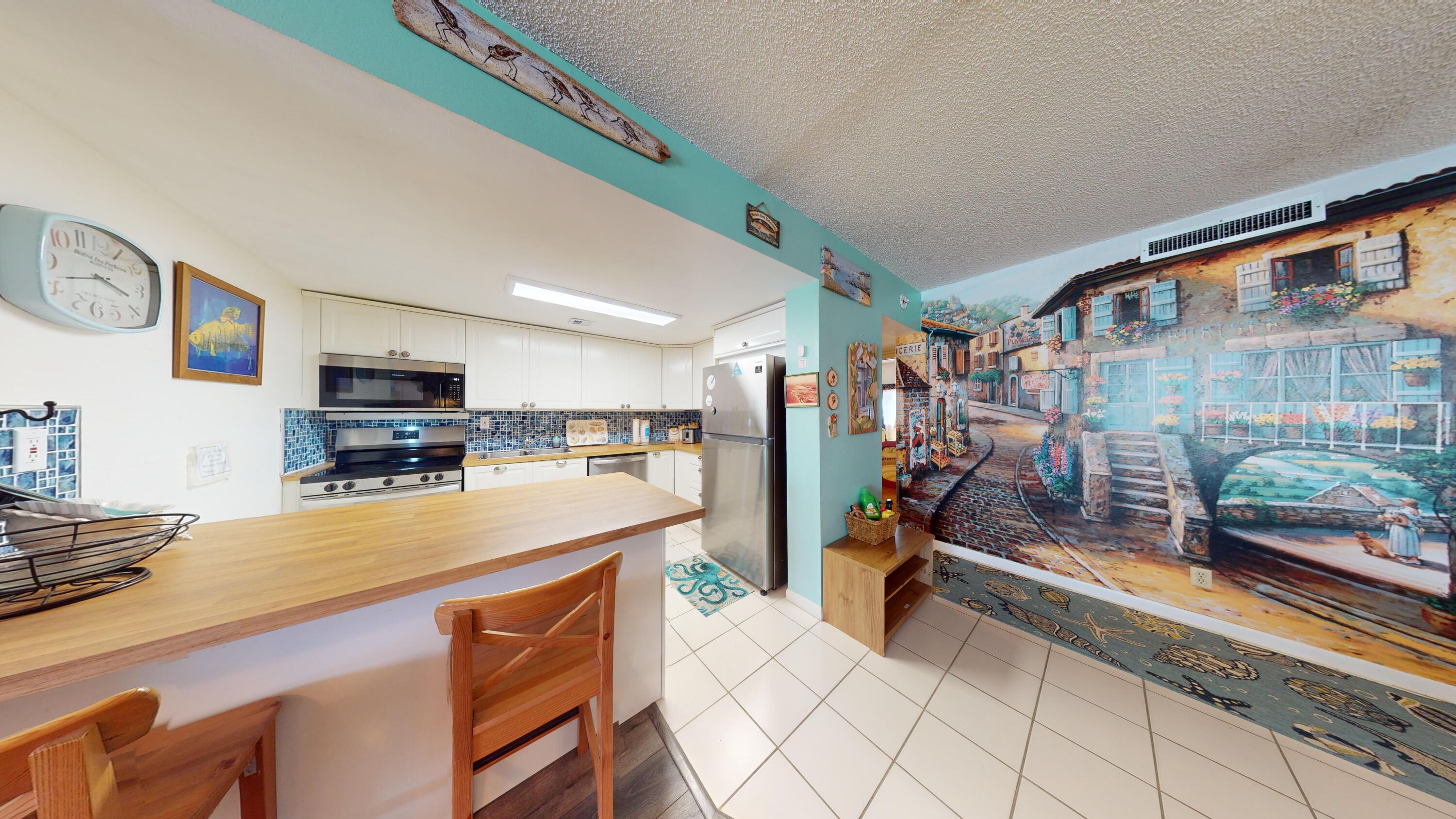 133 Coco Plum Drive, 33 Property Photo 13