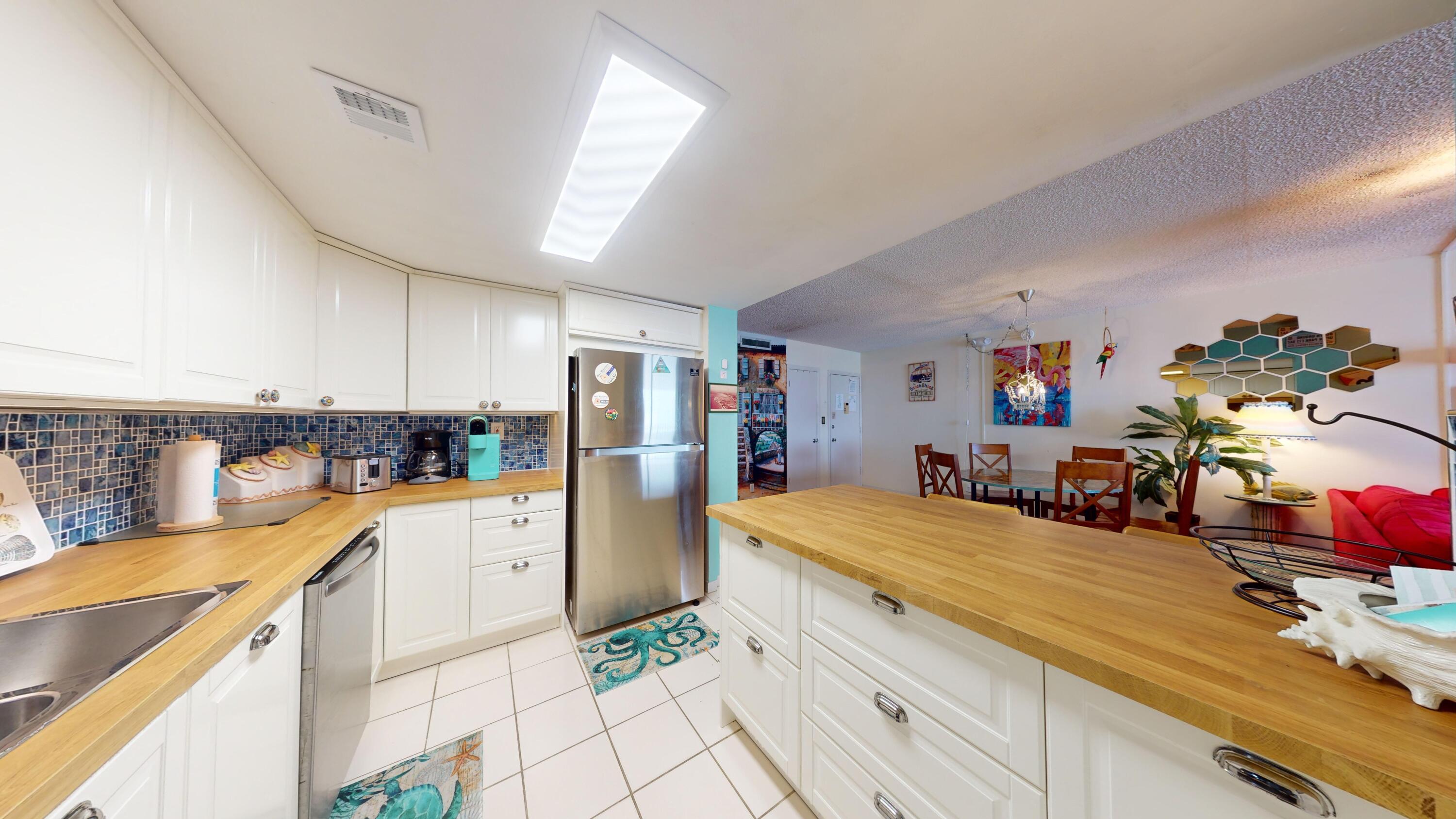 133 Coco Plum Drive, 33 Property Photo 14