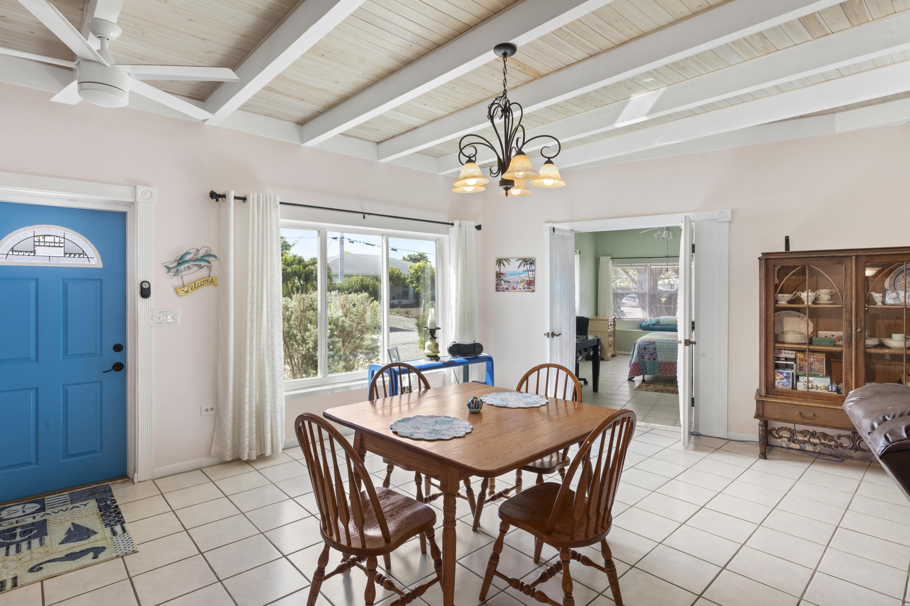 21073 7th Avenue Property Photo 5