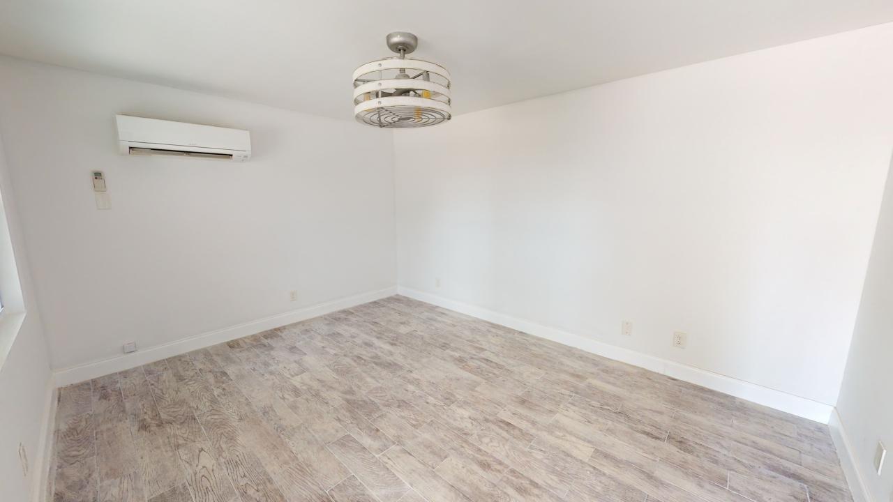 3329 Harriet Avenue Property Photo 3