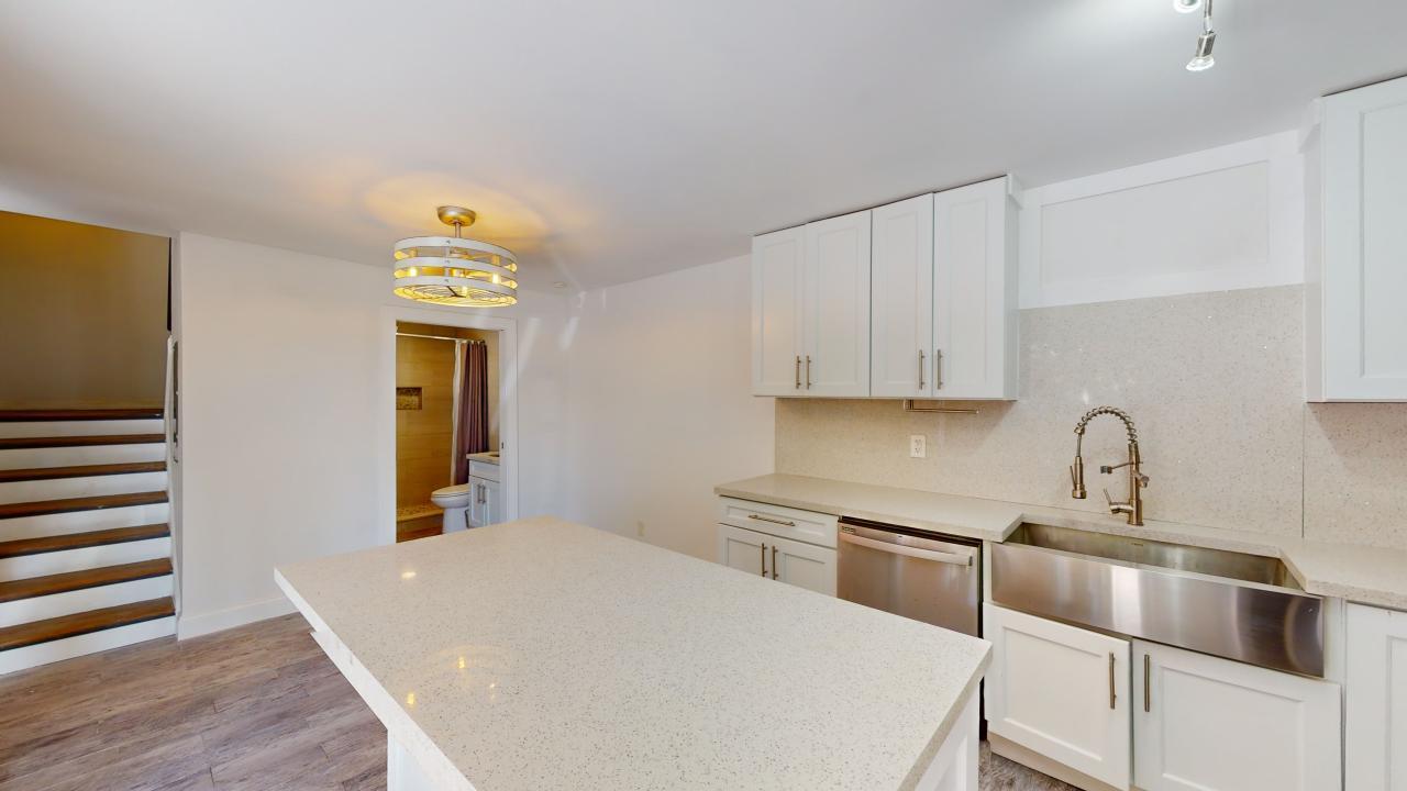 3329 Harriet Avenue Property Photo 7