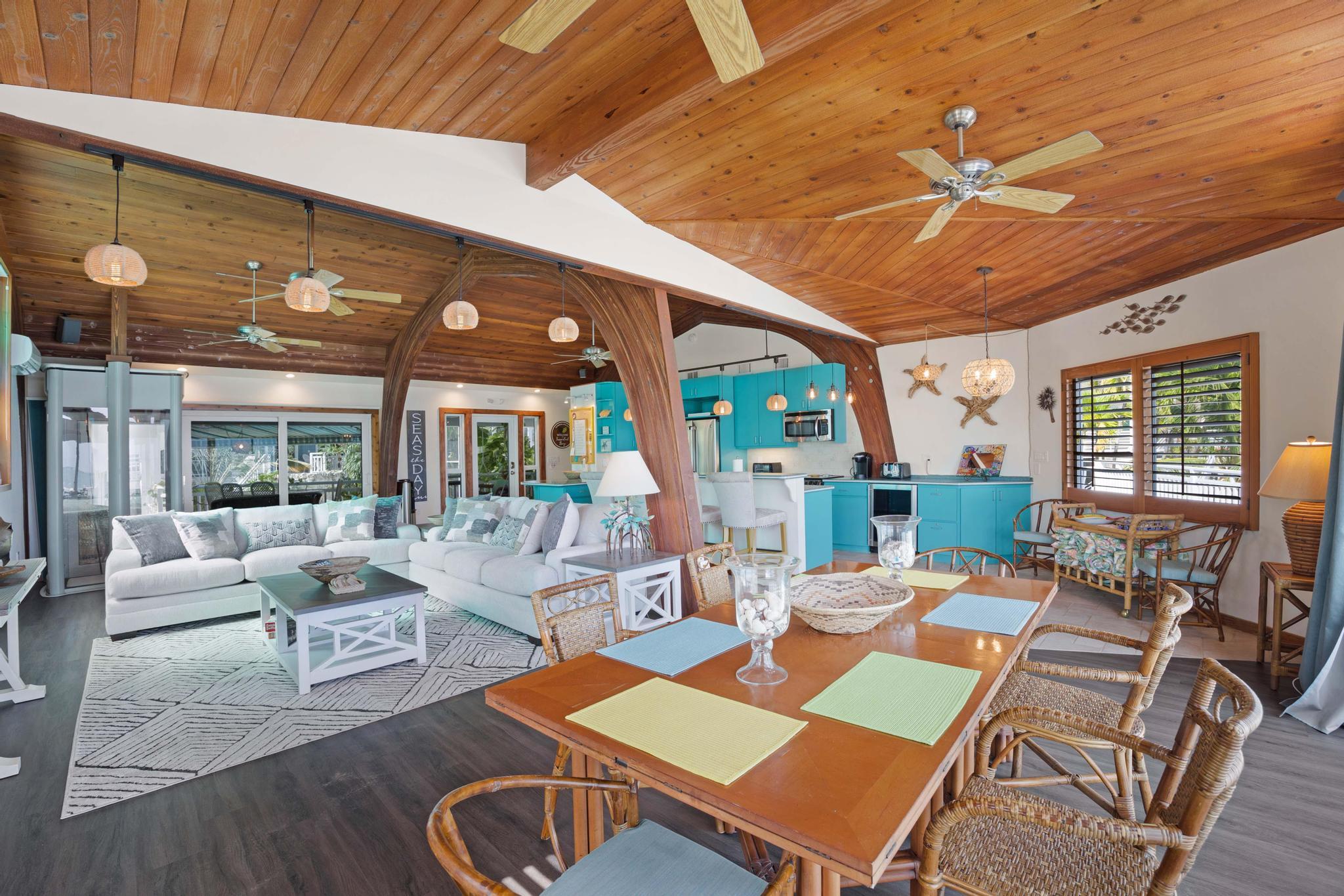 815 E Shore Drive Property Photo 8