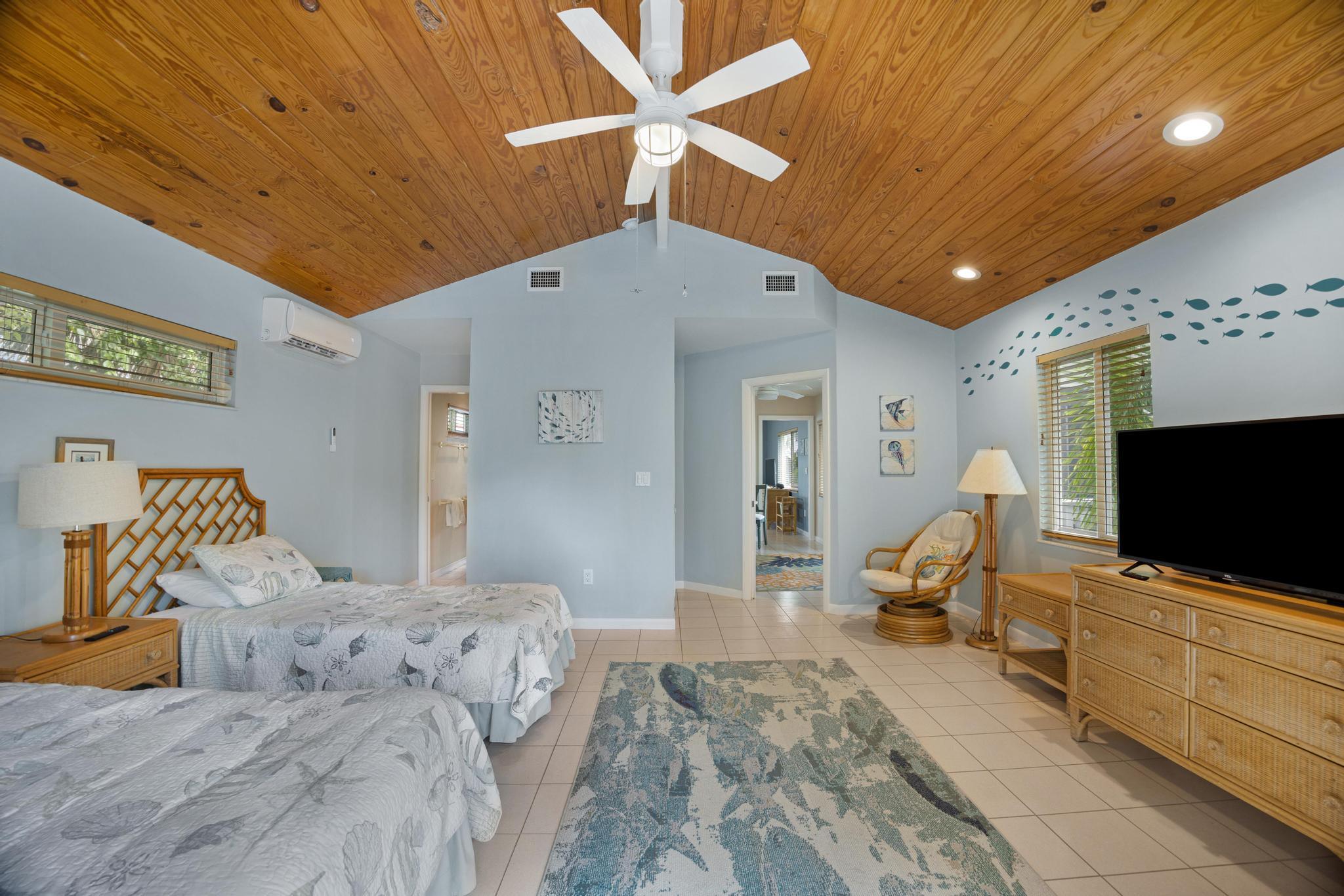 815 E Shore Drive Property Photo 59