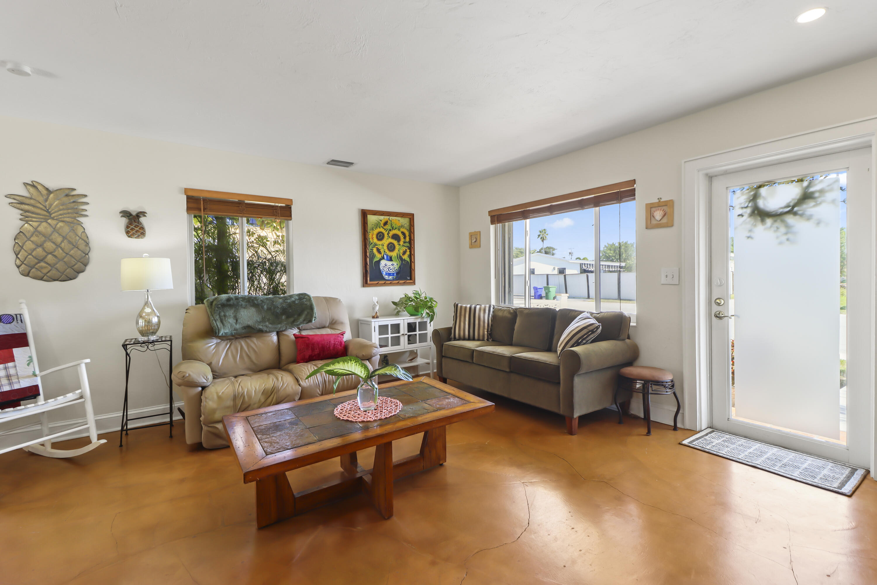 908 18th Street Property Photo 10