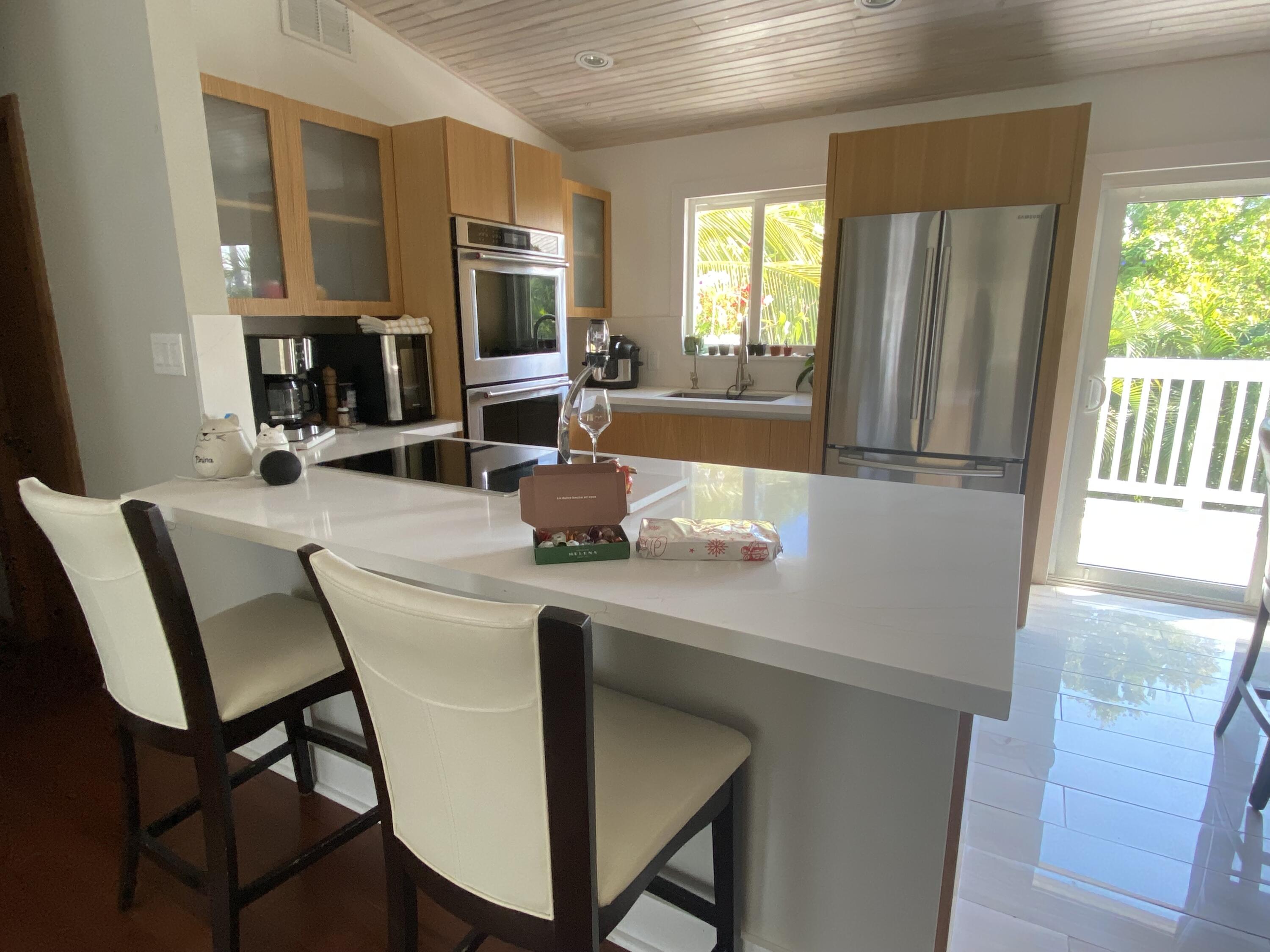 880 La Paloma Road Property Photo 3