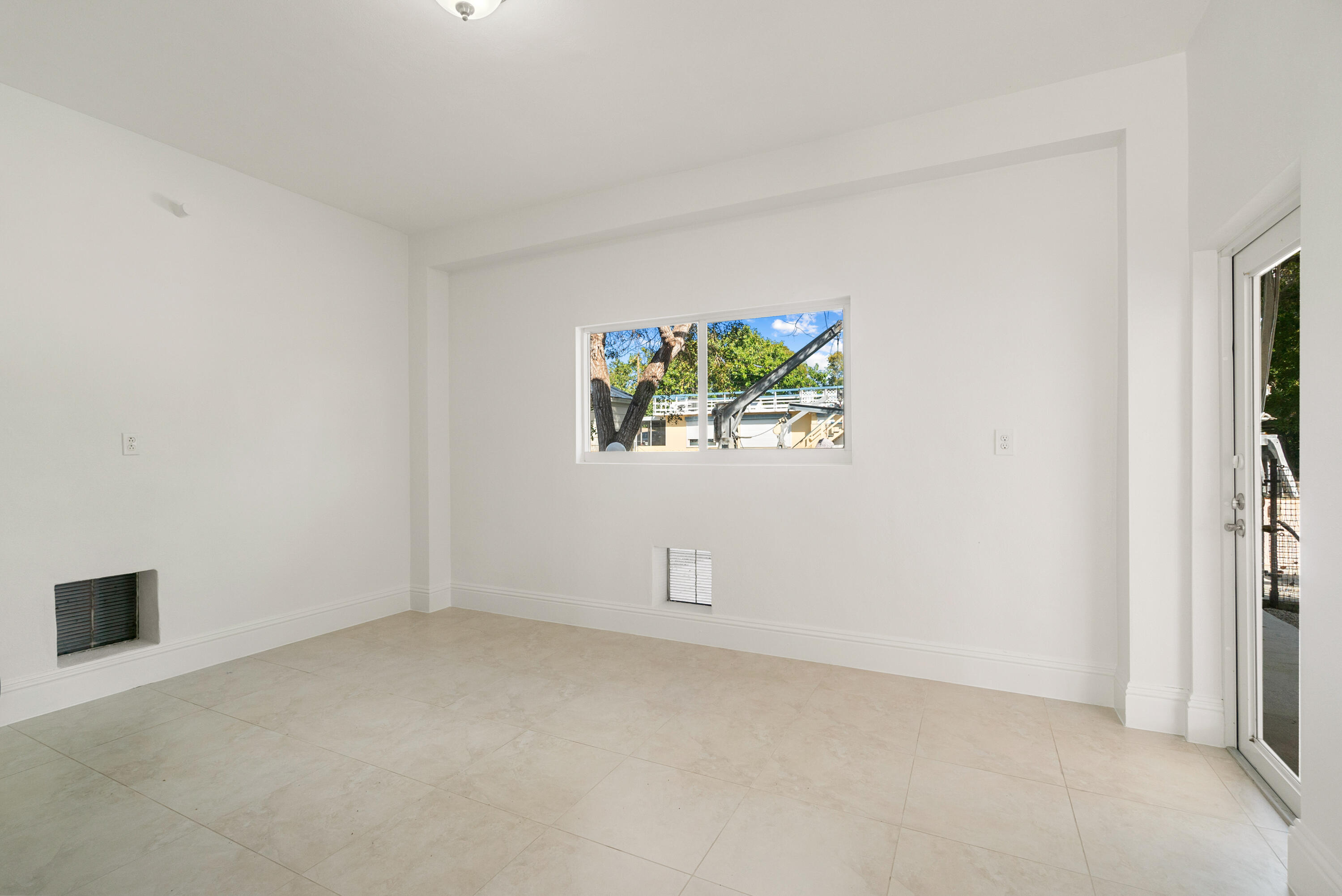 123 Peace Avenue Property Photo 22