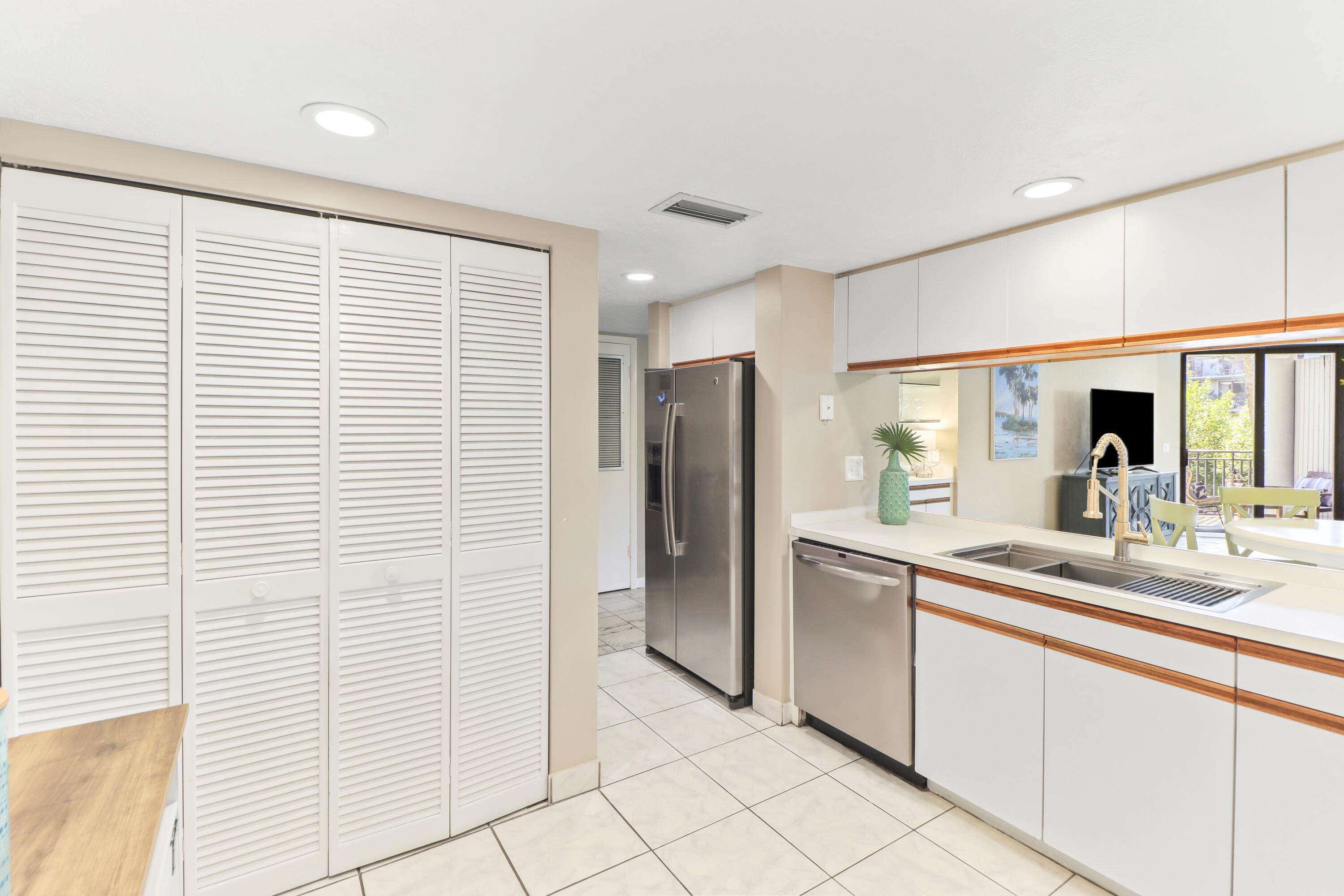 1800 Atlantic Boulevard, 220c Property Photo 11