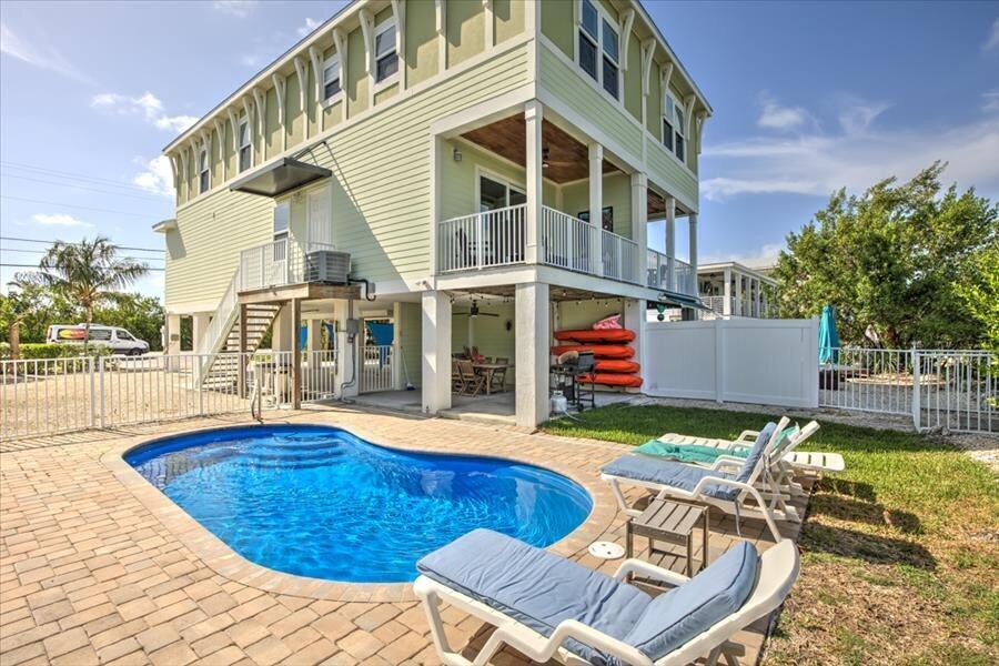 227 Sombrero Beach Road, 1 Property Photo 1