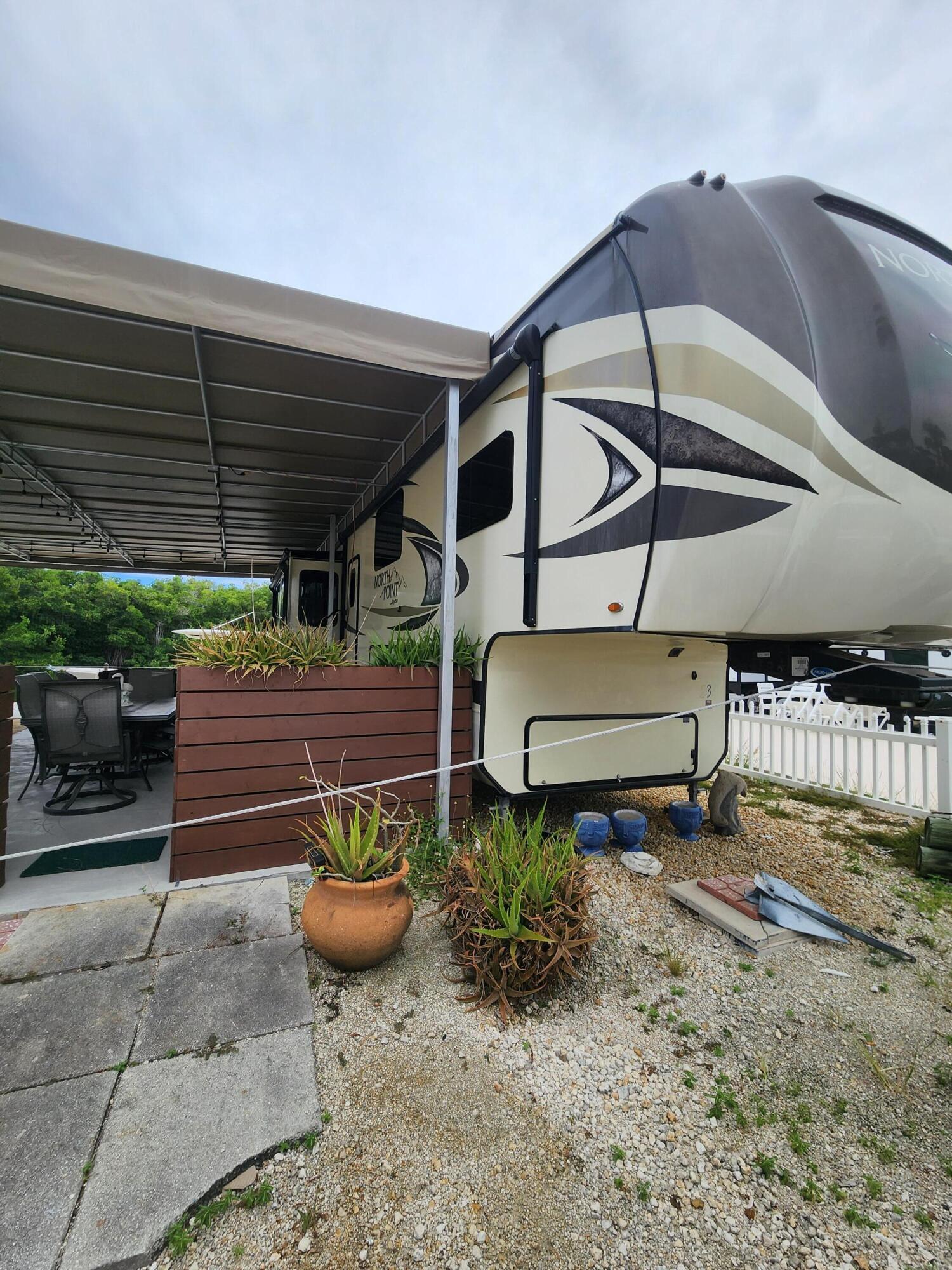 325 Calusa Street, 234 Property Photo 4