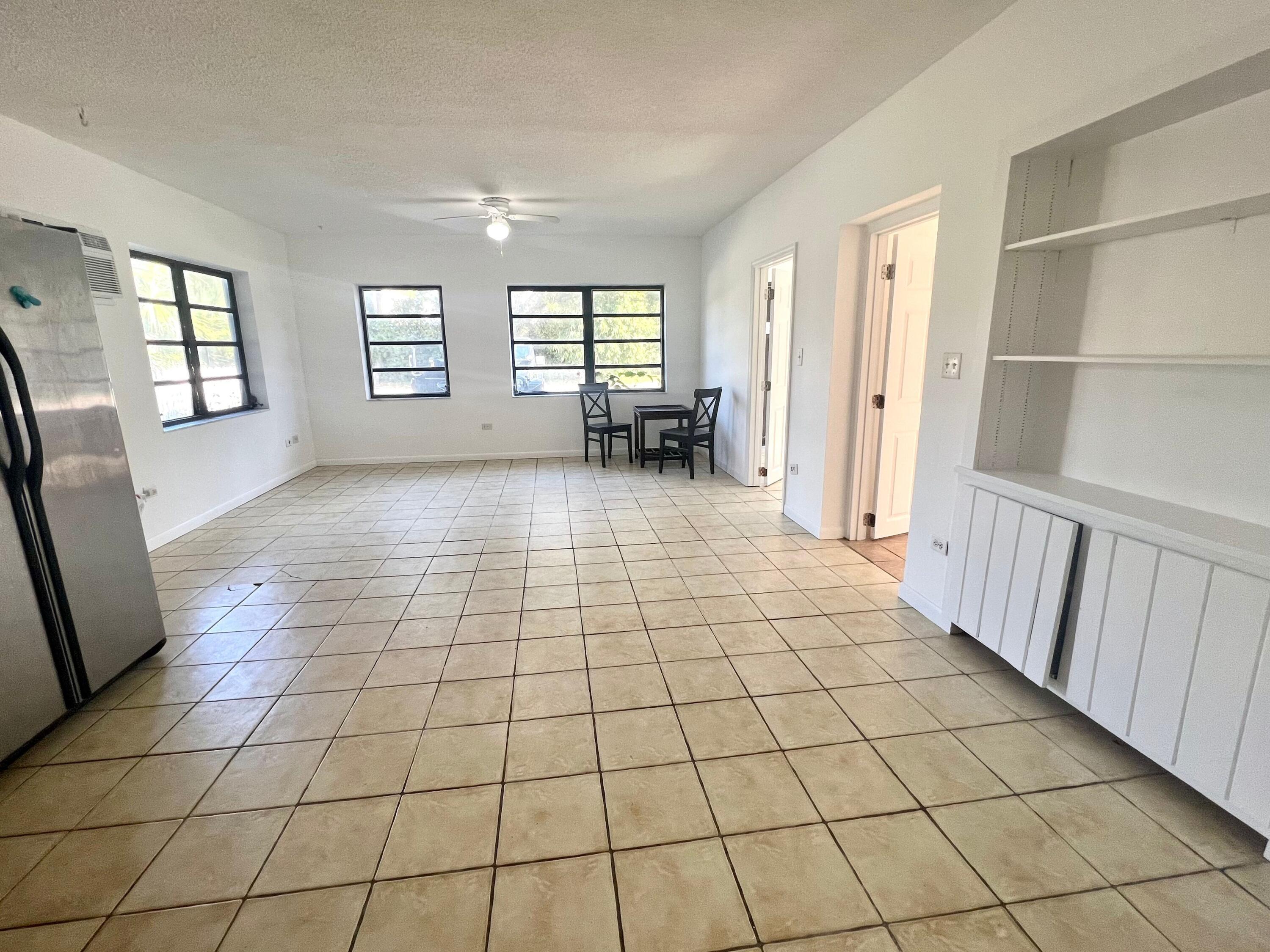 203 Tarpon Street Property Photo 9