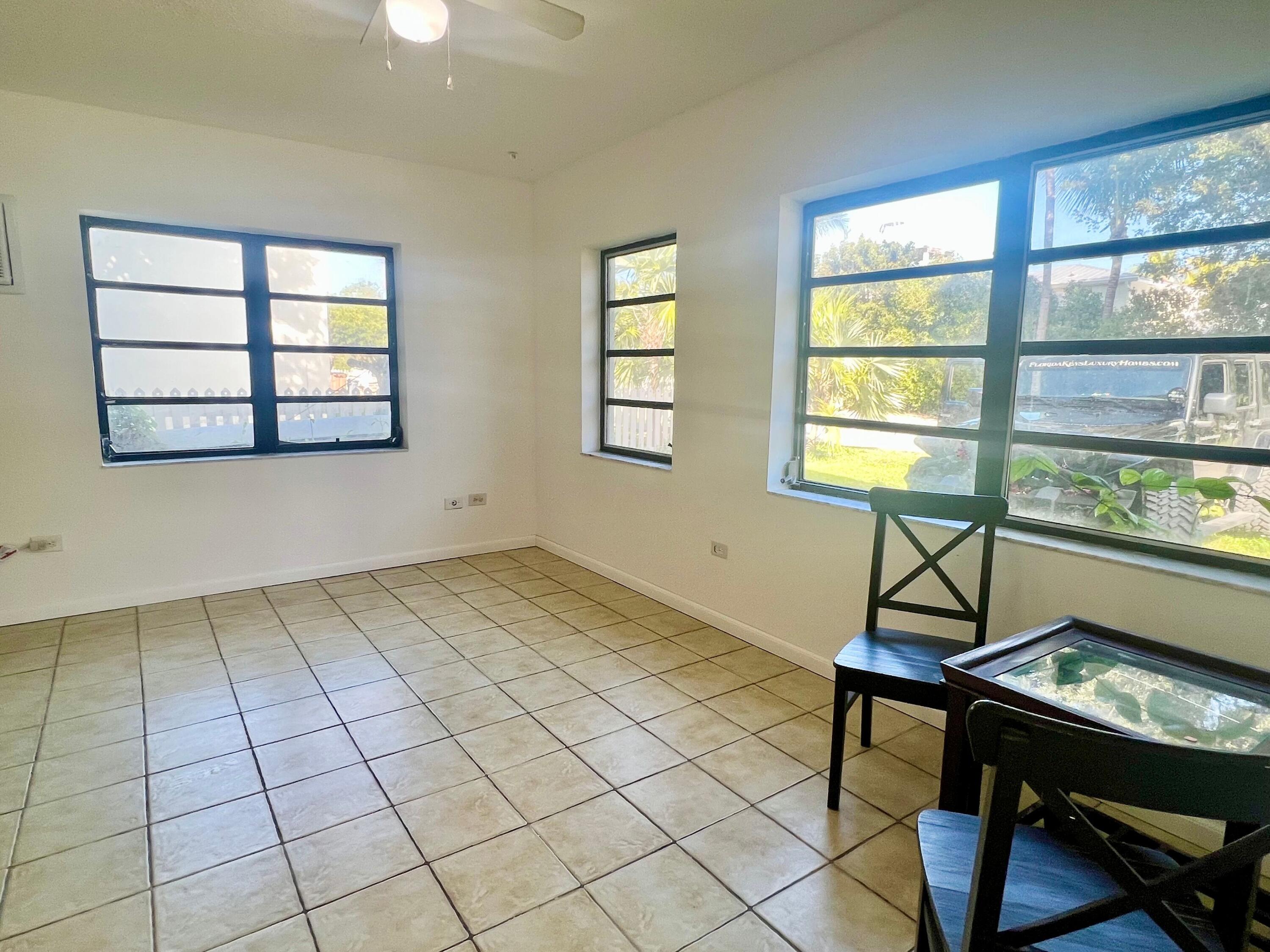203 Tarpon Street Property Photo 11