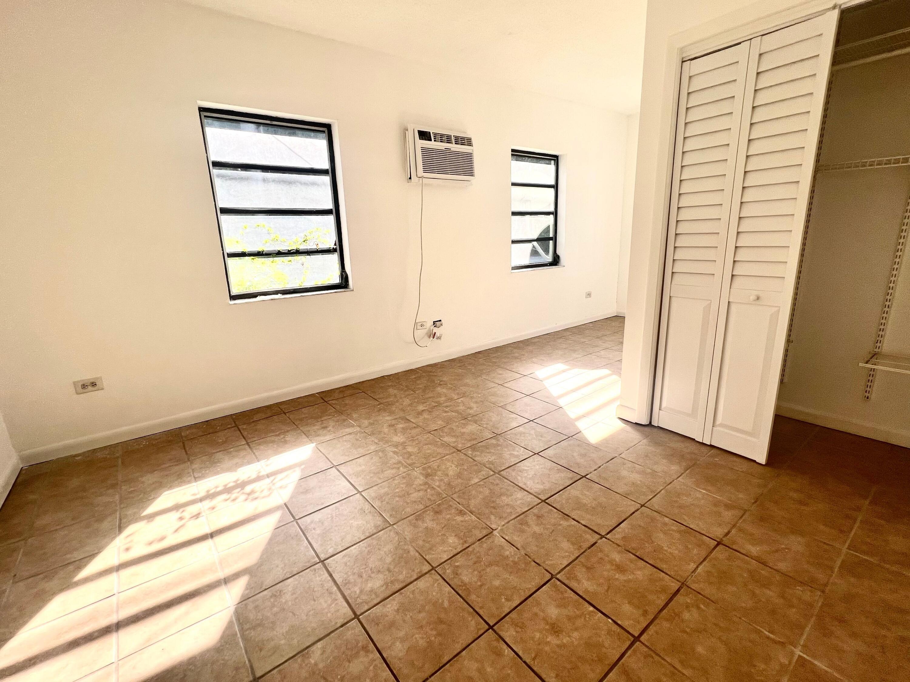 203 Tarpon Street Property Photo 12