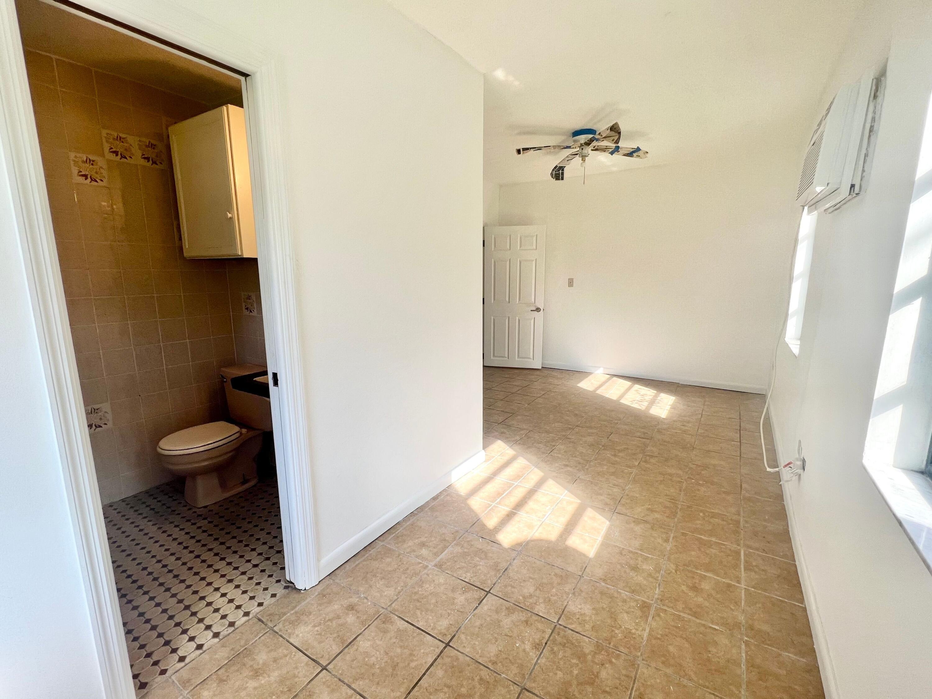 203 Tarpon Street Property Photo 13