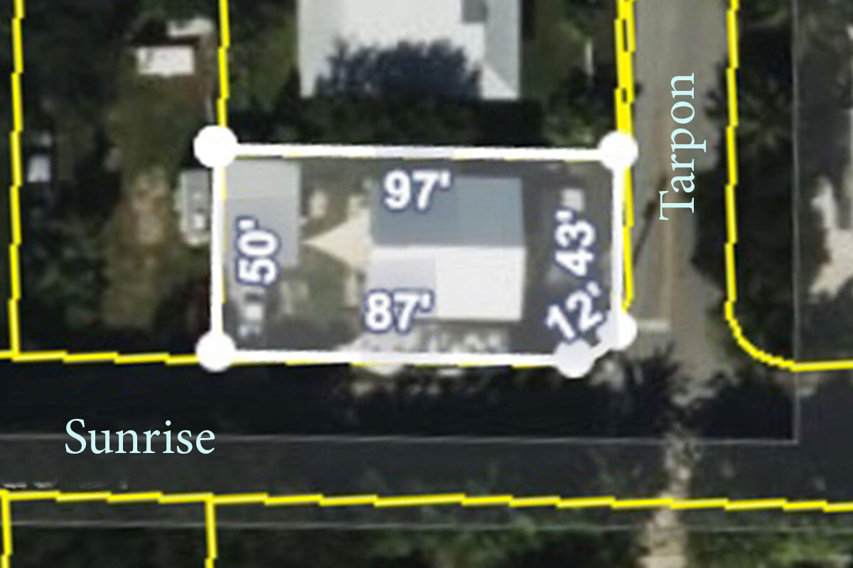 203 Tarpon Street Property Photo 16