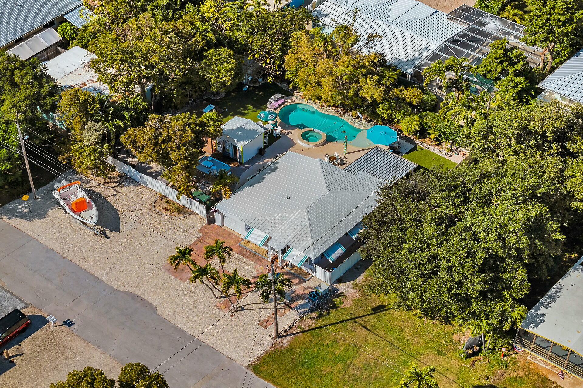 64 Snapper Avenue Property Photo 1