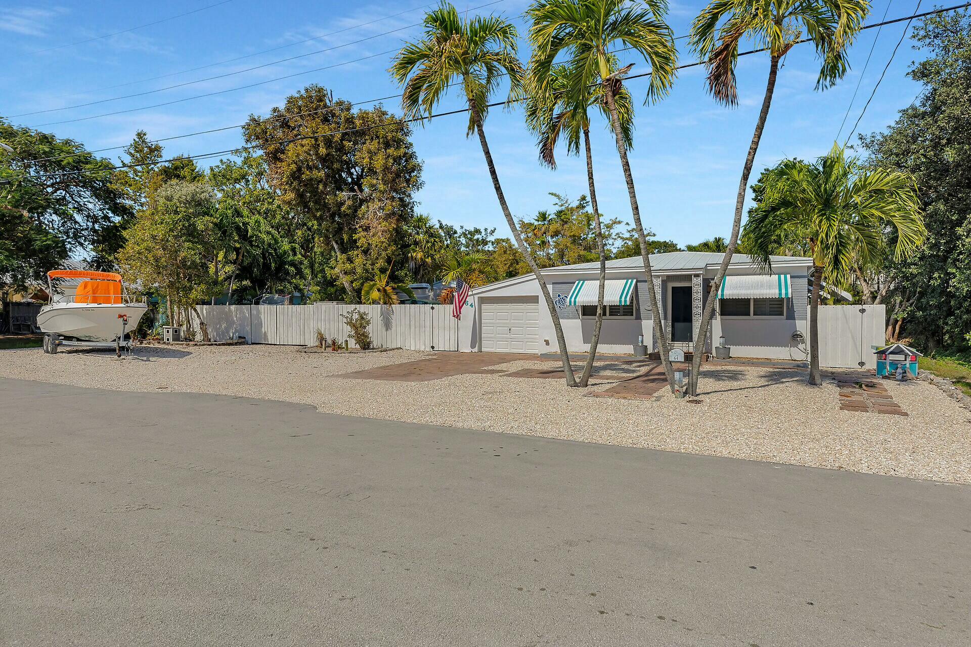 64 Snapper Avenue Property Photo 3