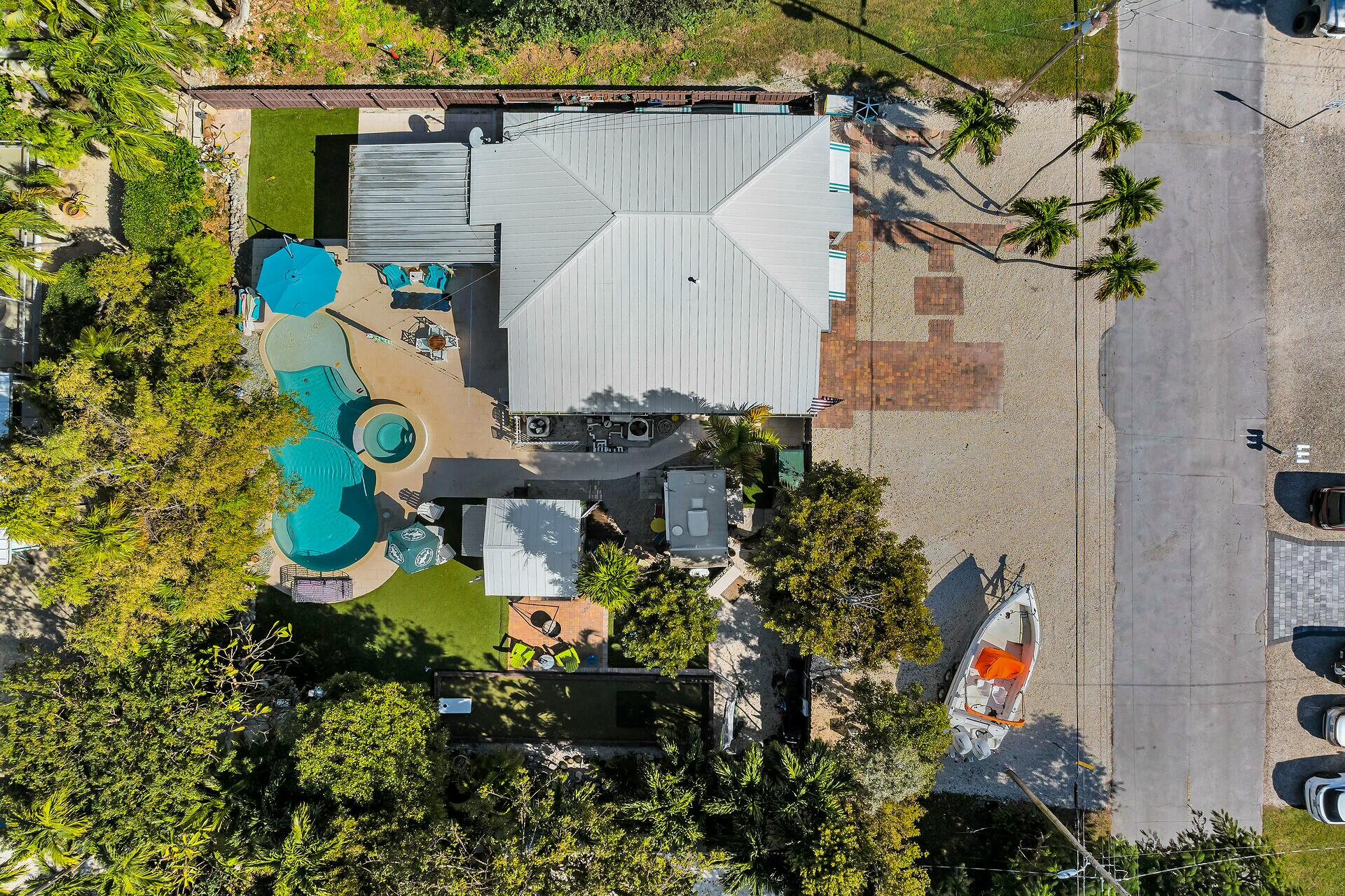 64 Snapper Avenue Property Photo 4