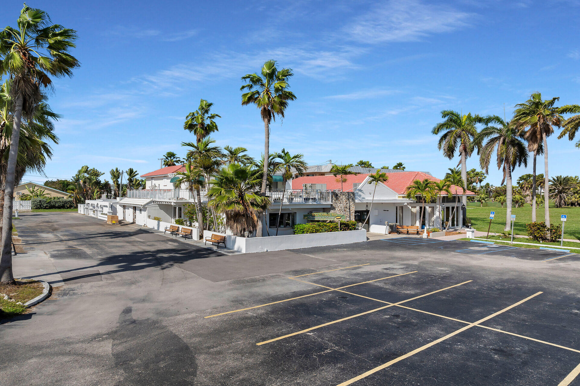 700 W Ocean Drive Property Photo 10