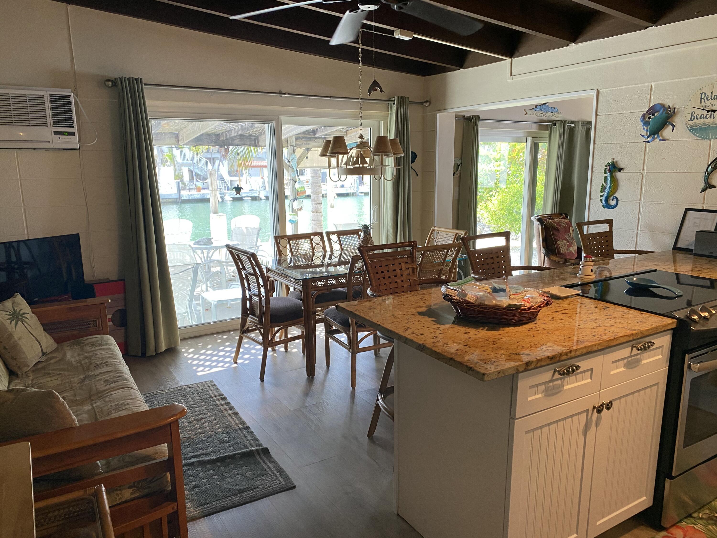 591 9th Street Property Photo 4
