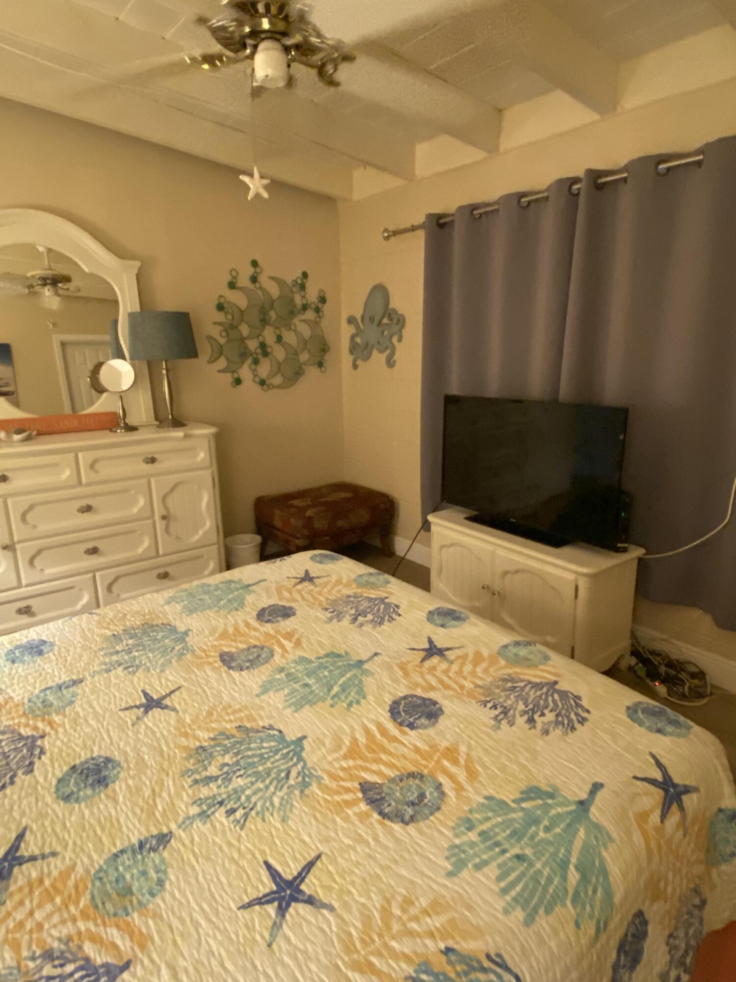 591 9th Street Property Photo 15