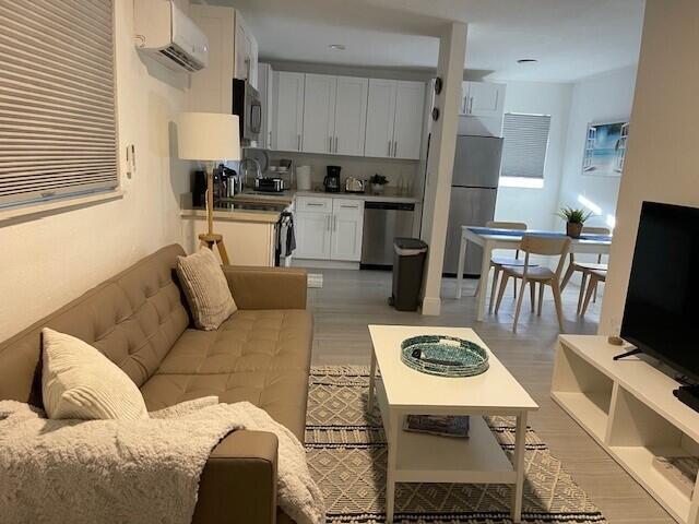 102 Harry Harris Drive Property Photo 8