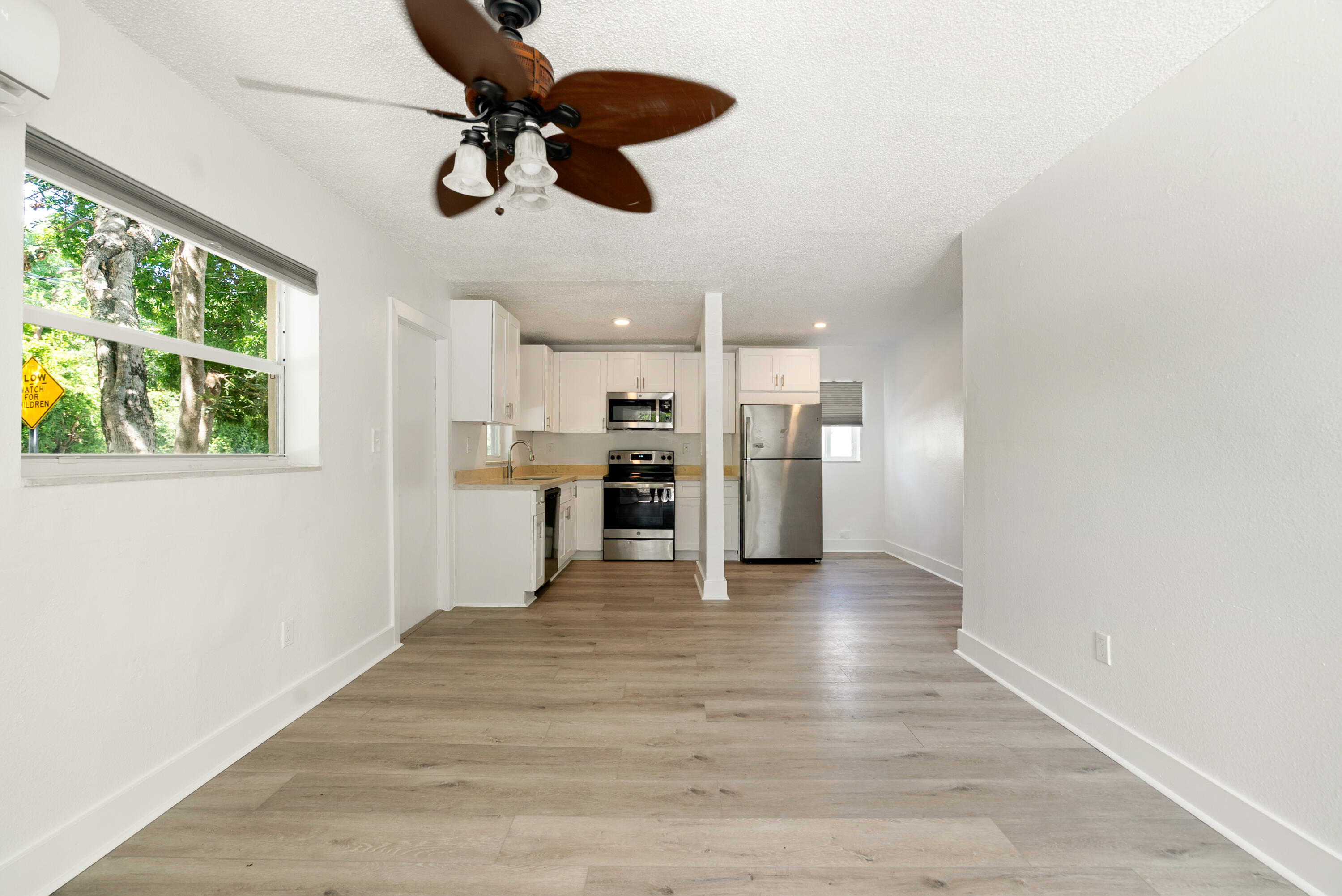 102 Harry Harris Drive Property Photo 11