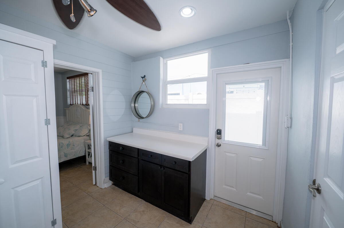 917 Lobster Lane Property Photo 12