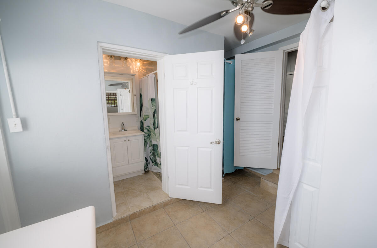 917 Lobster Lane Property Photo 17