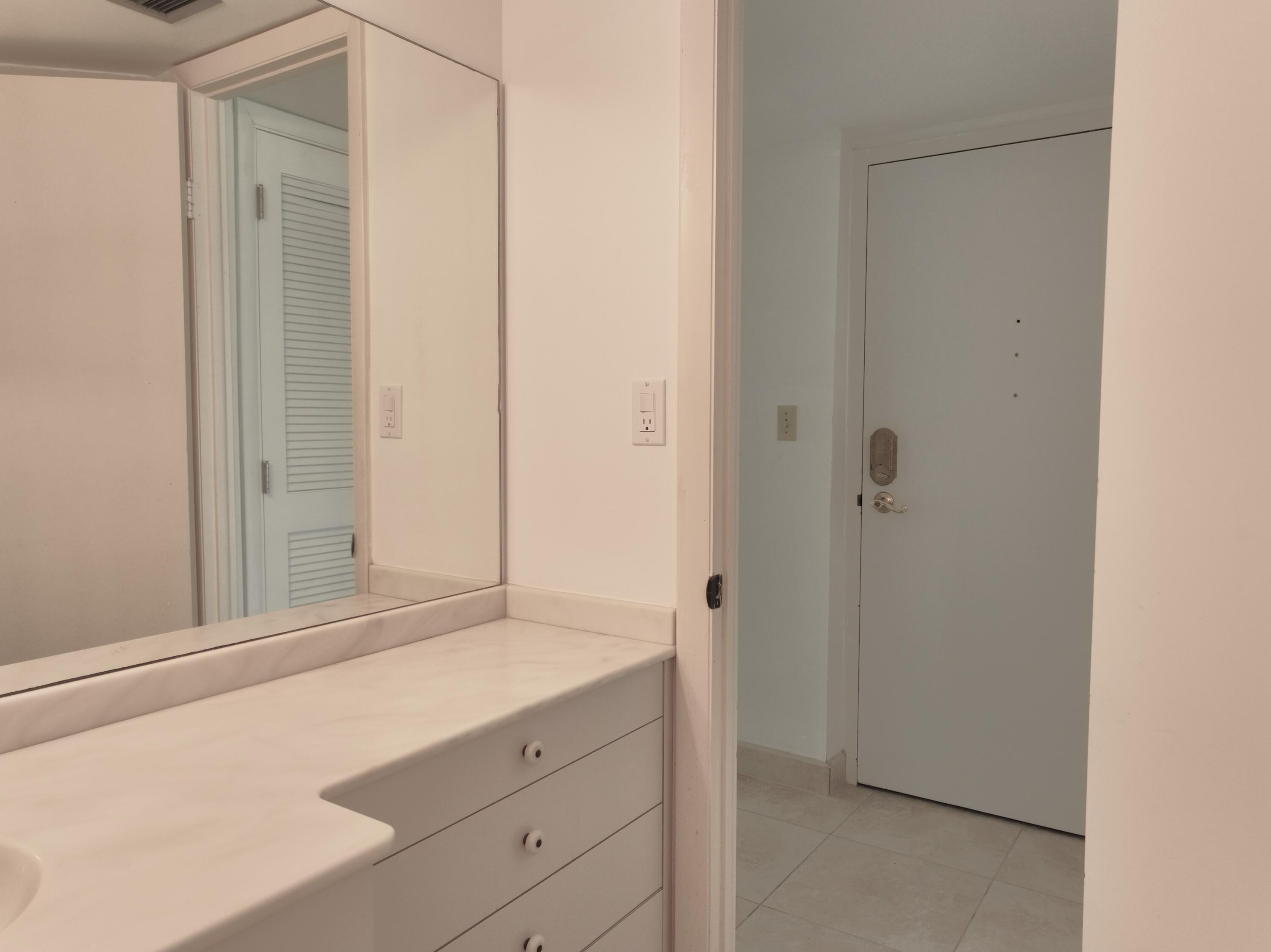 2000 Coco Plum Drive, 601 Property Photo 15