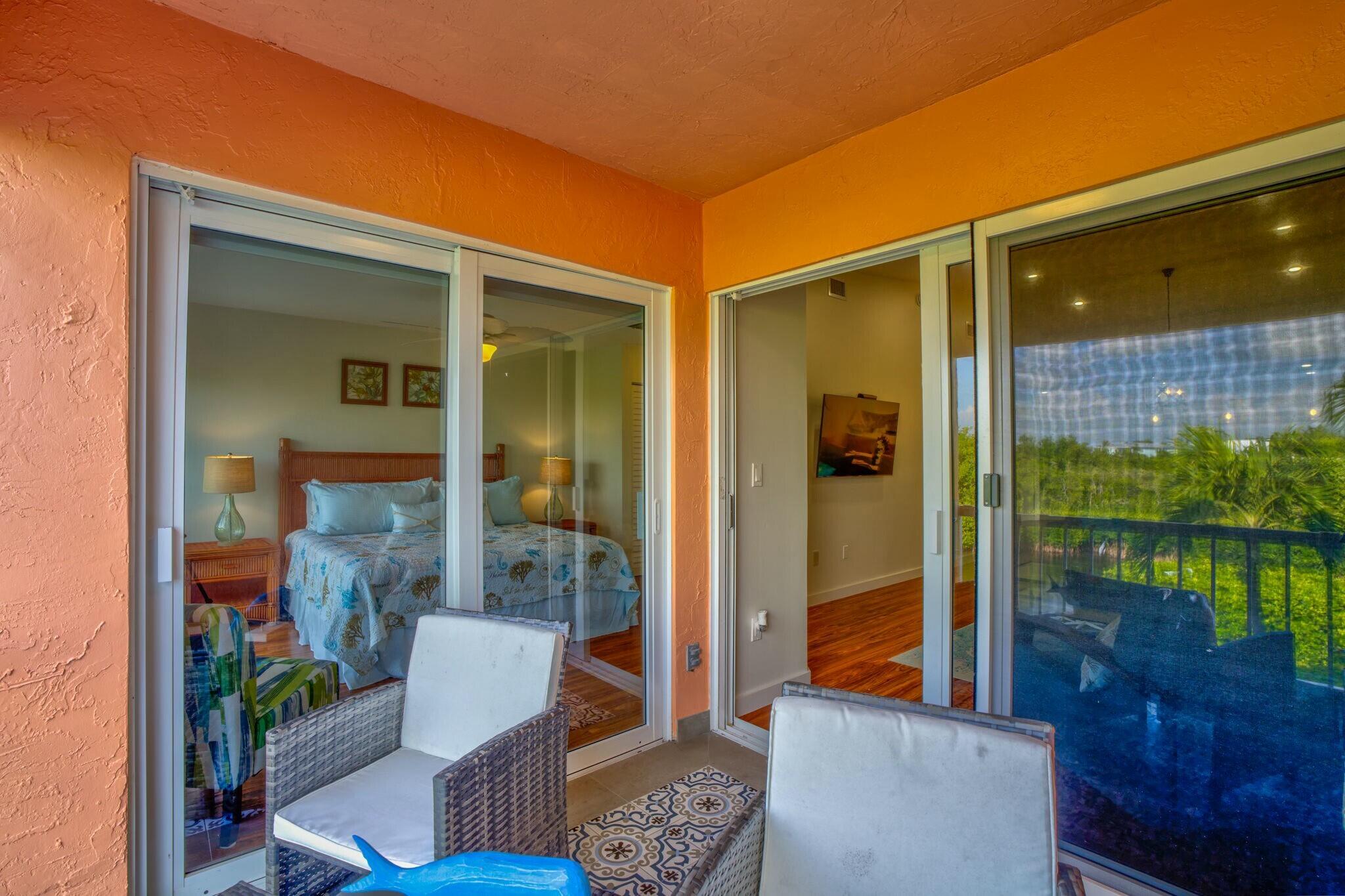 9860 Leeward Avenue Property Photo 17