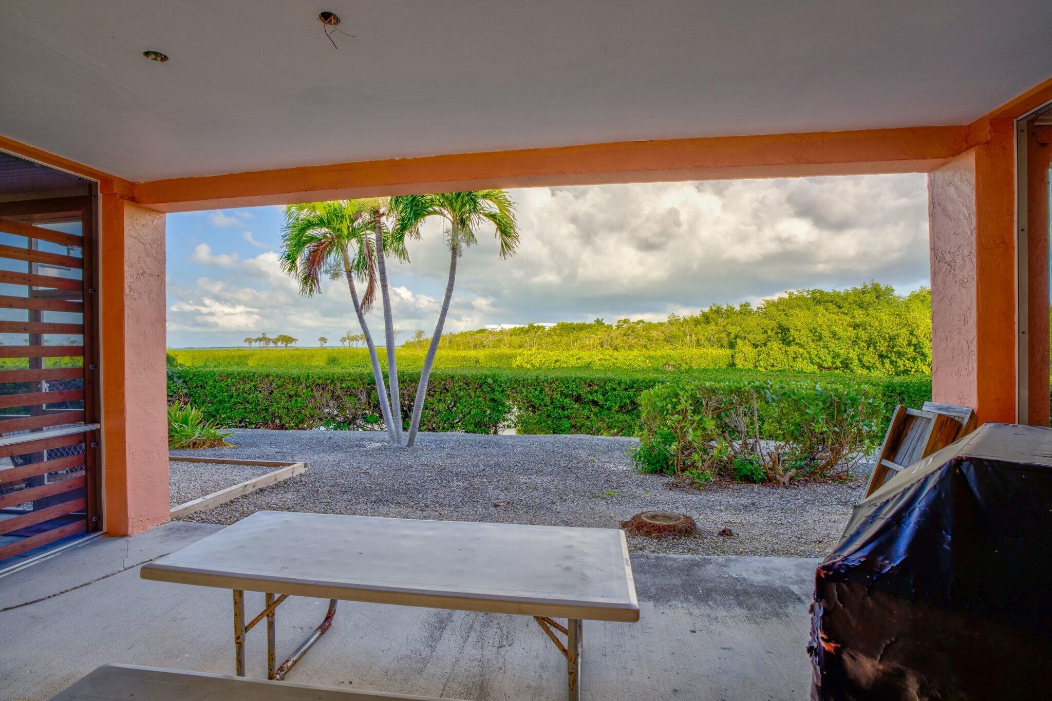 9860 Leeward Avenue Property Photo 27