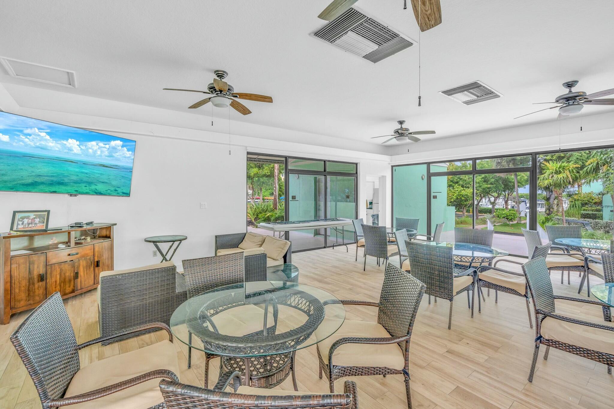 9860 Leeward Avenue Property Photo 36