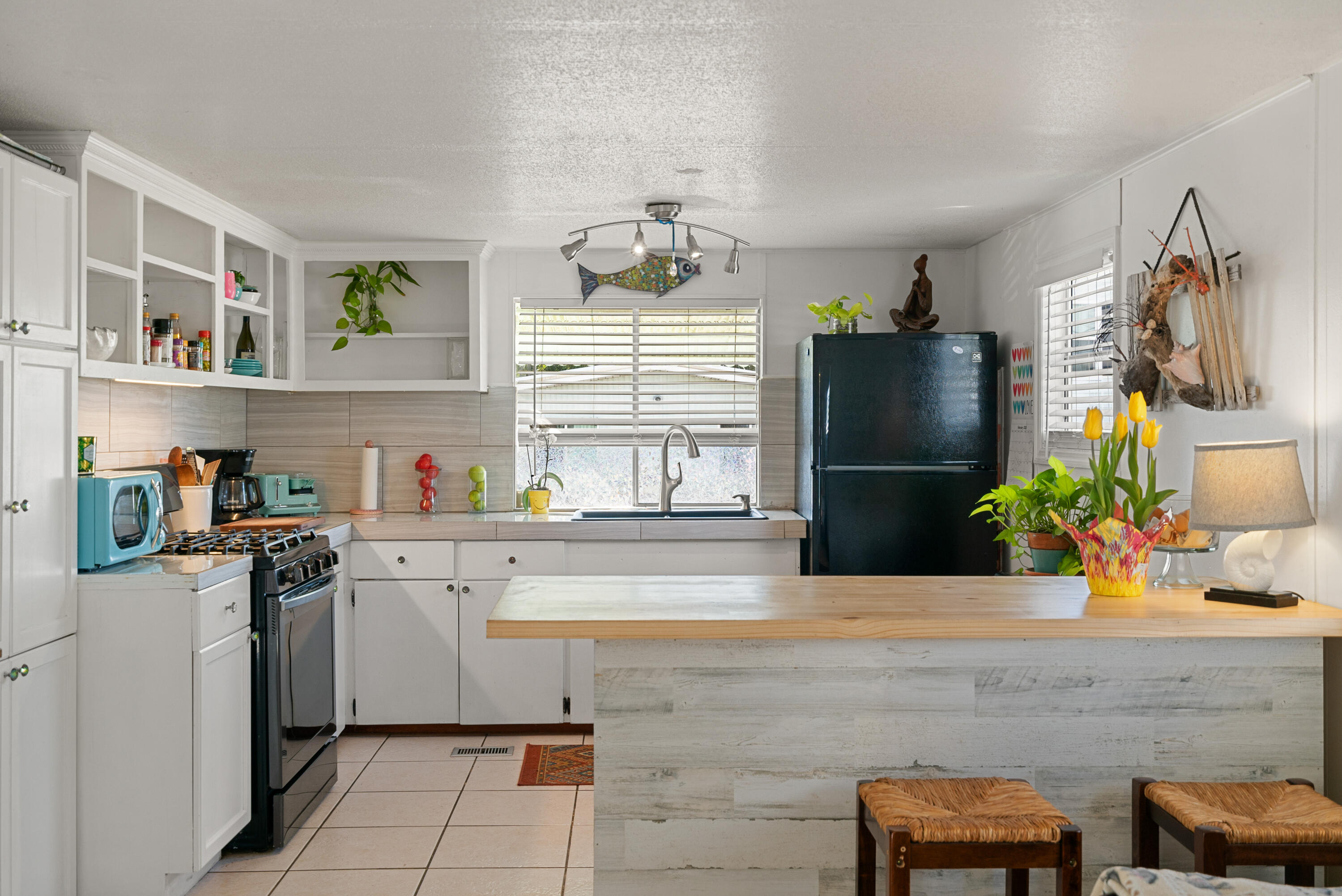 145 2nd Court Property Photo 3