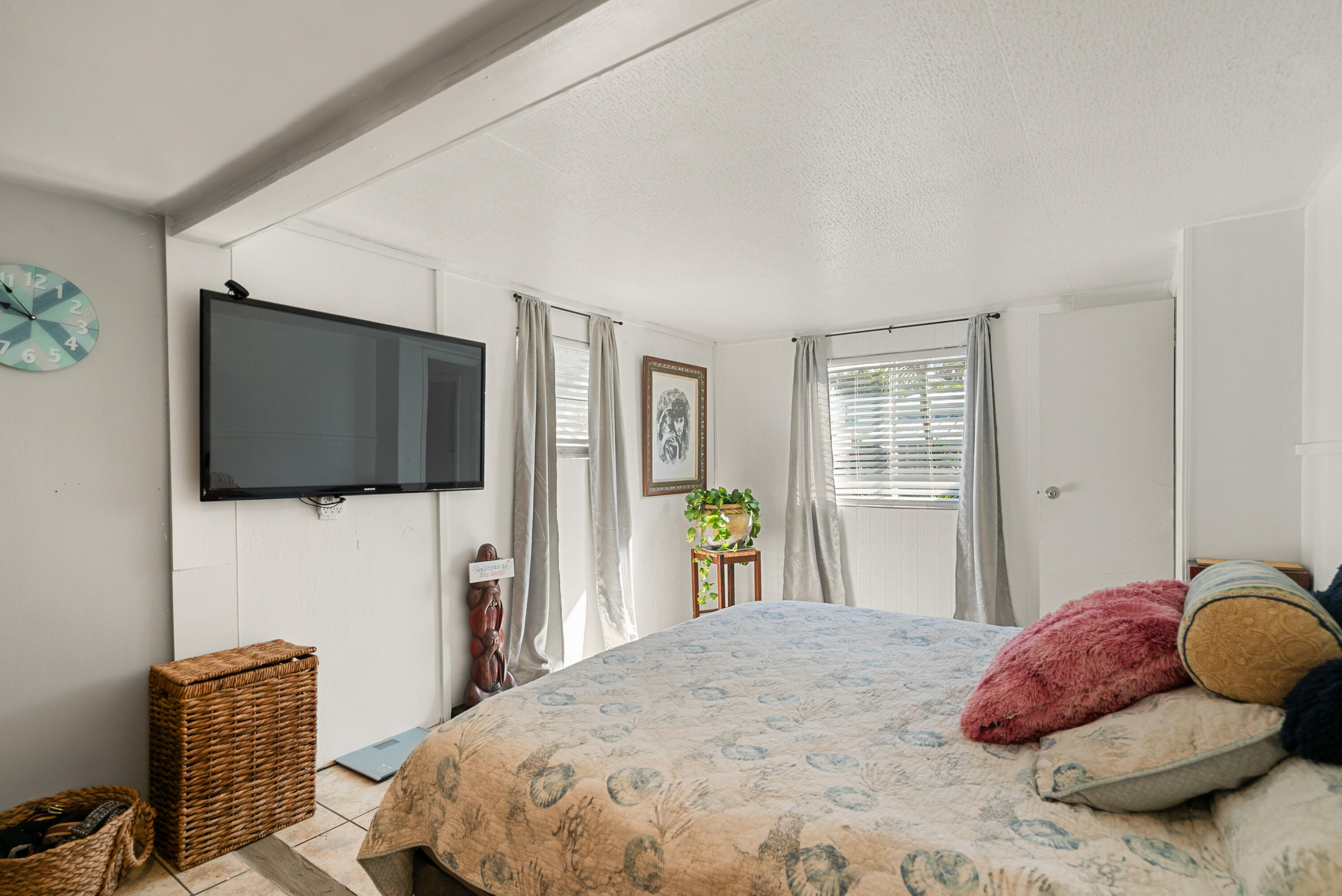 145 2nd Court Property Photo 11