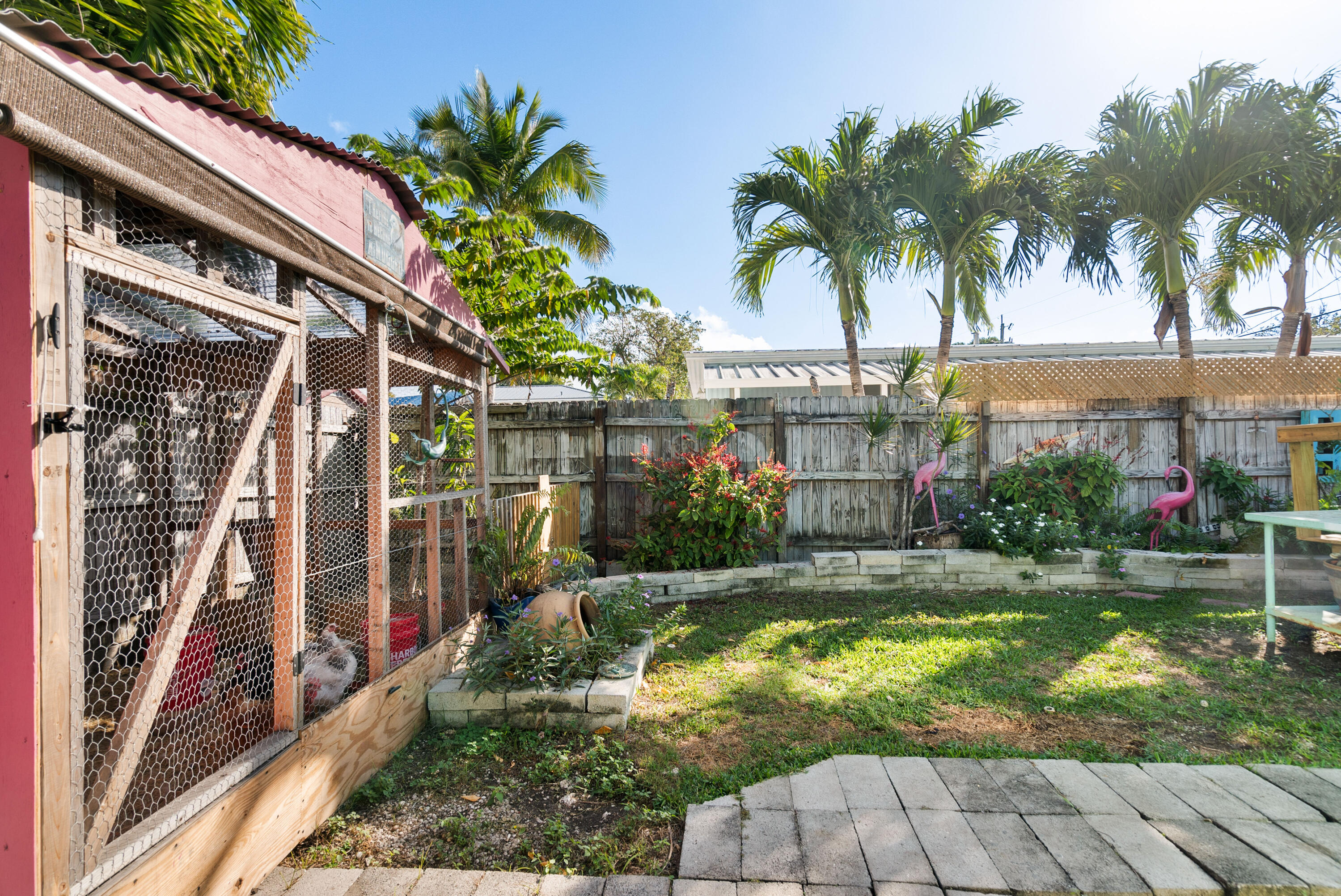 145 2nd Court Property Photo 20