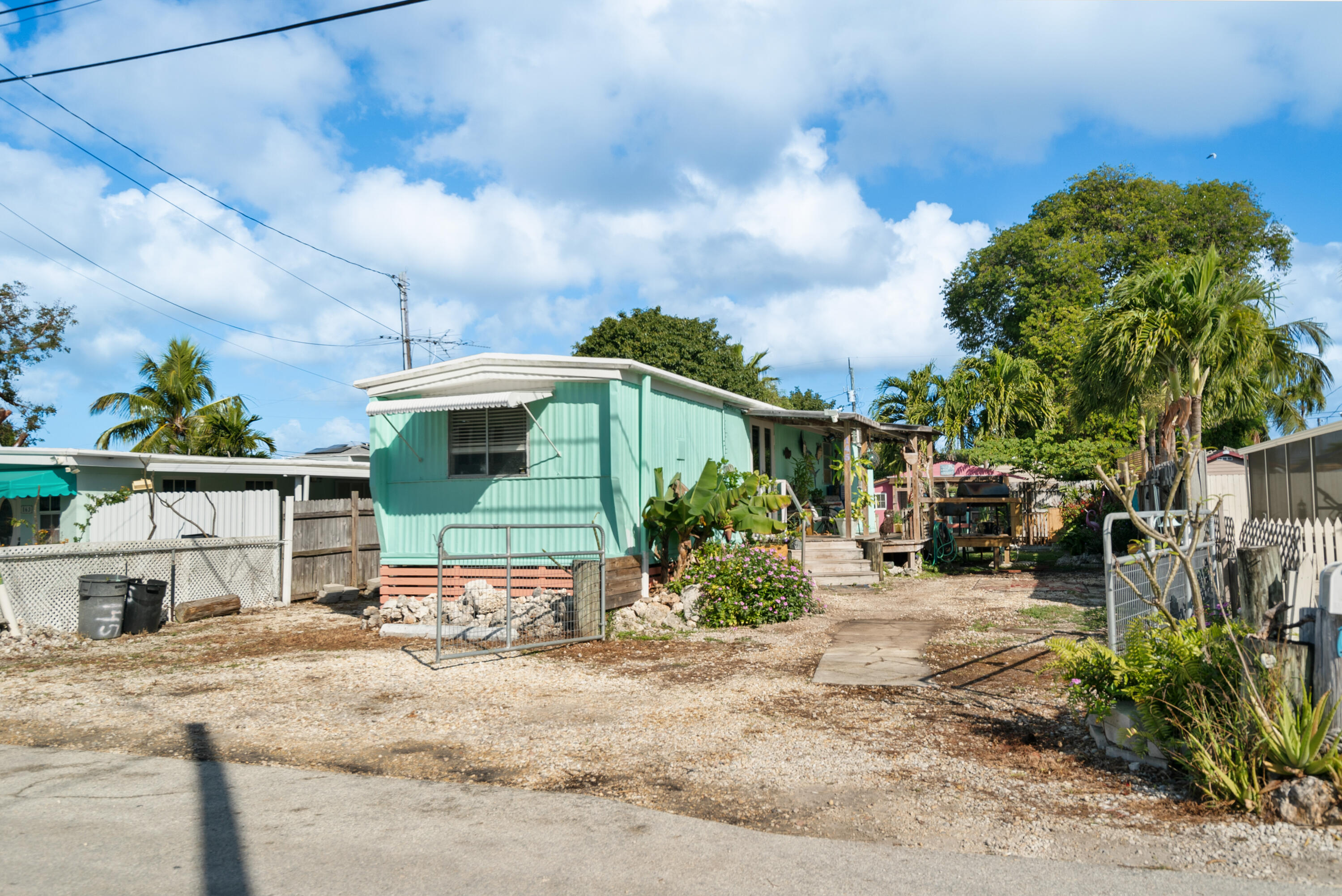 145 2nd Court Property Photo 24