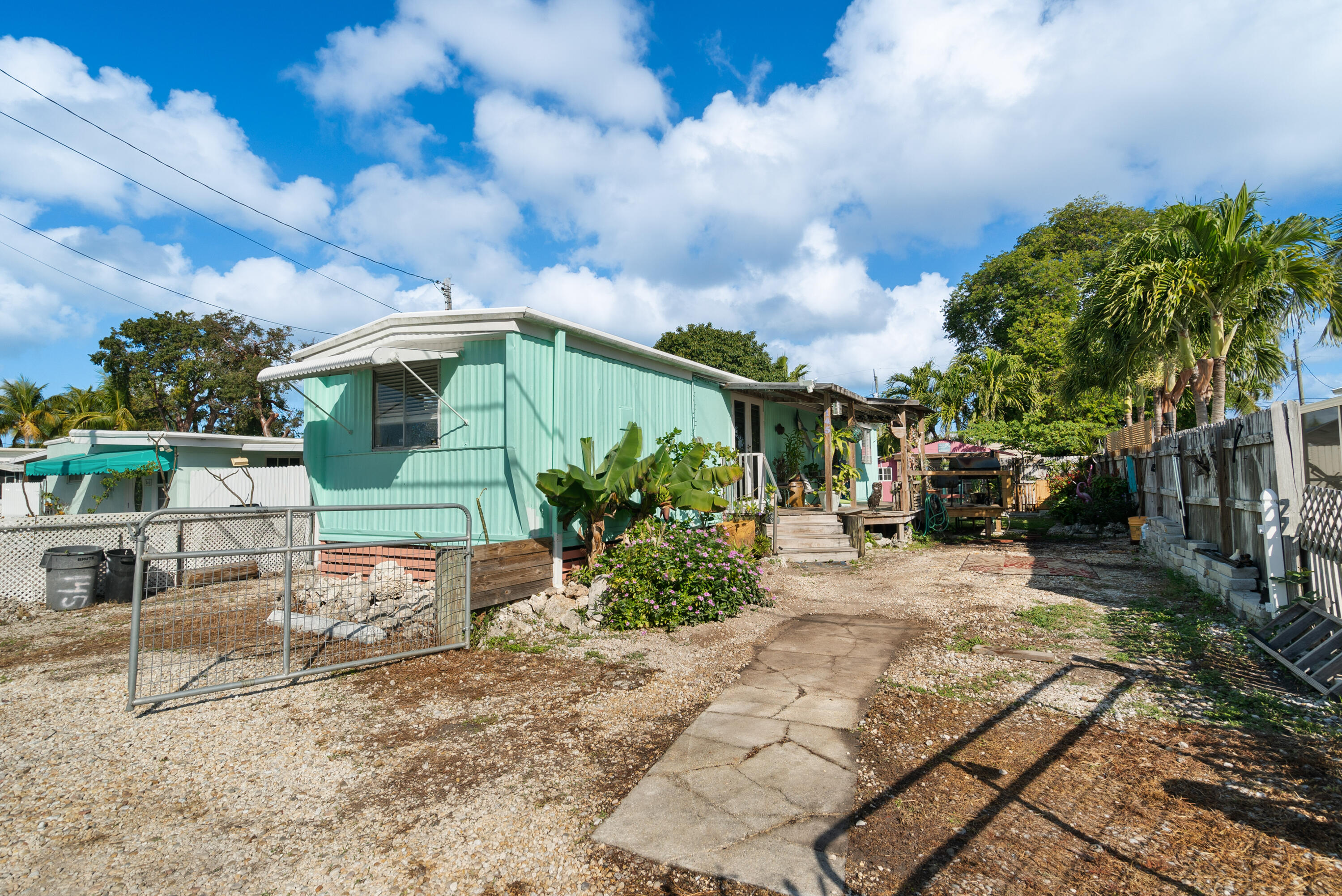 145 2nd Court Property Photo 35