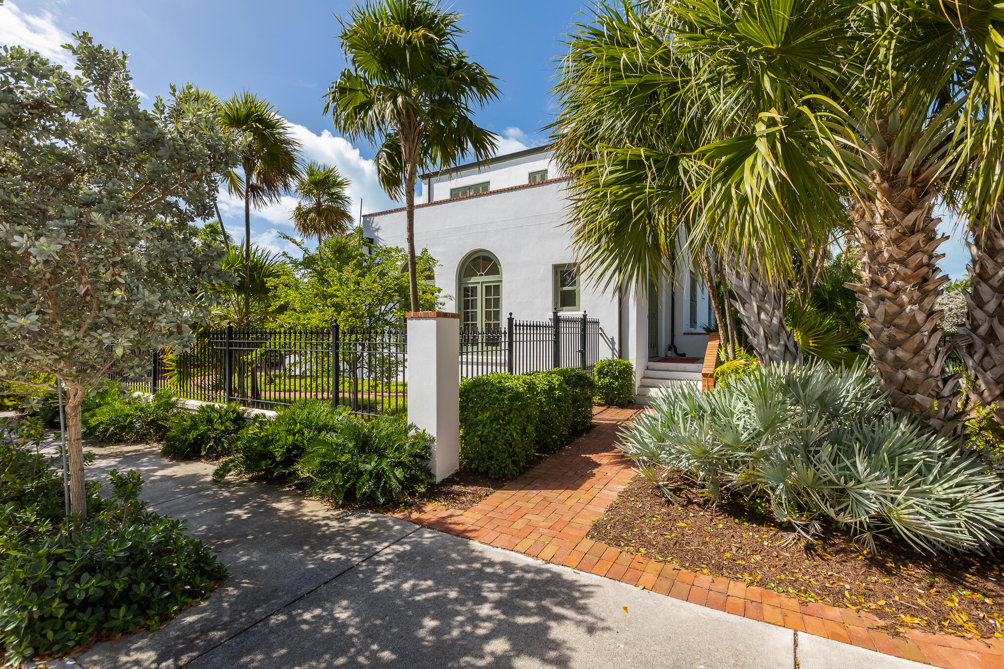 924 Flagler Avenue Property Photo 2