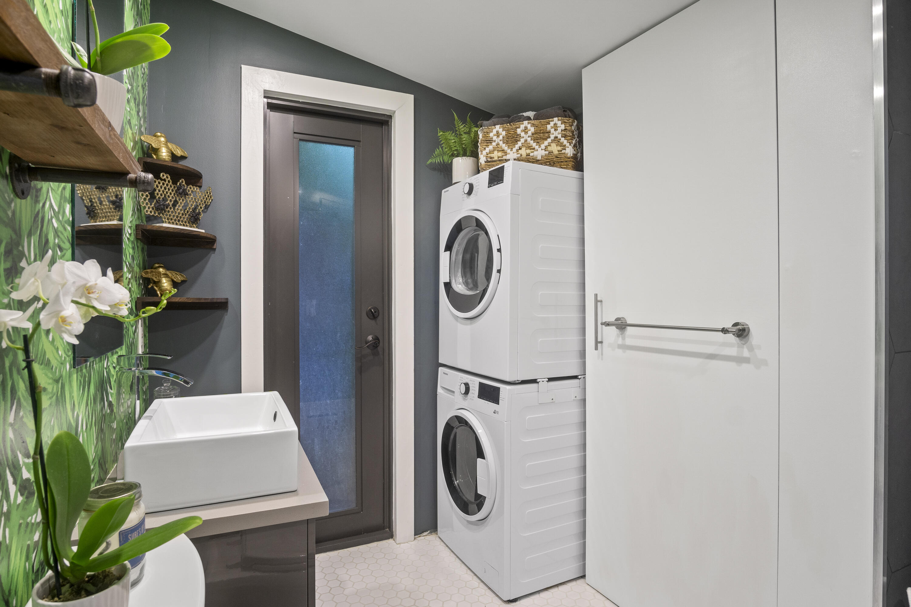 1616 Bertha Street, 2 Property Photo 28