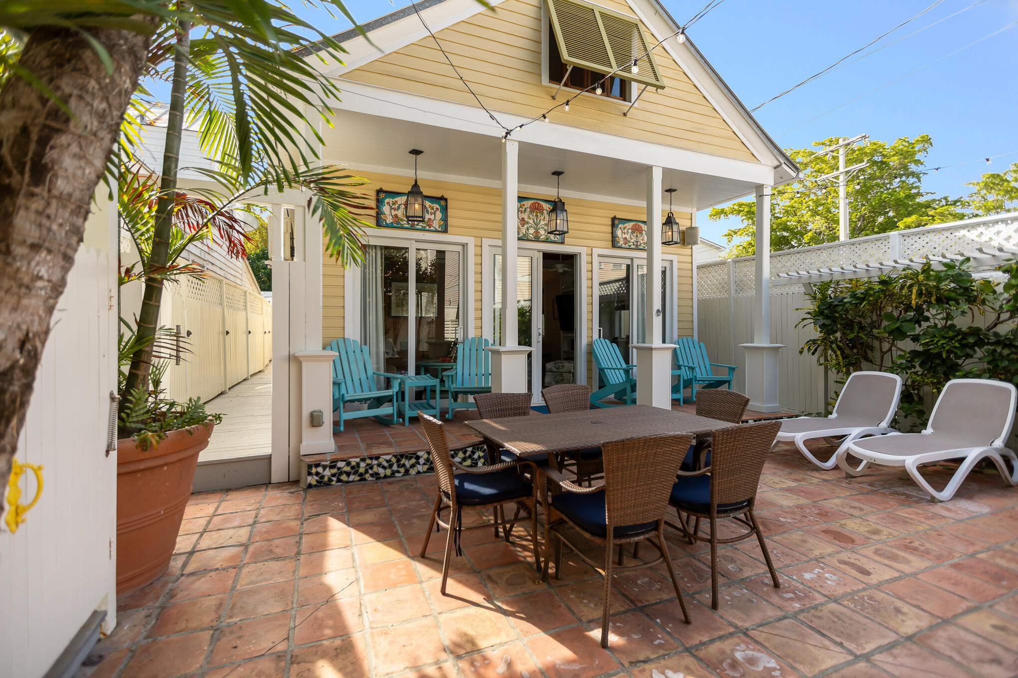 716 Duval Street Property Photo 5