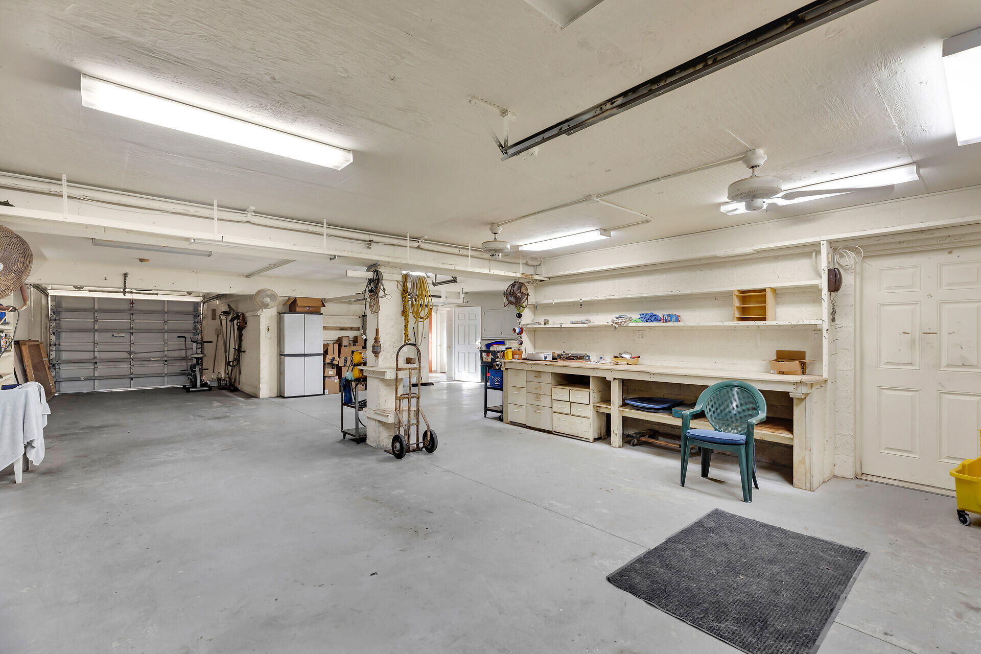 9960 Aviation Boulevard Property Photo 34