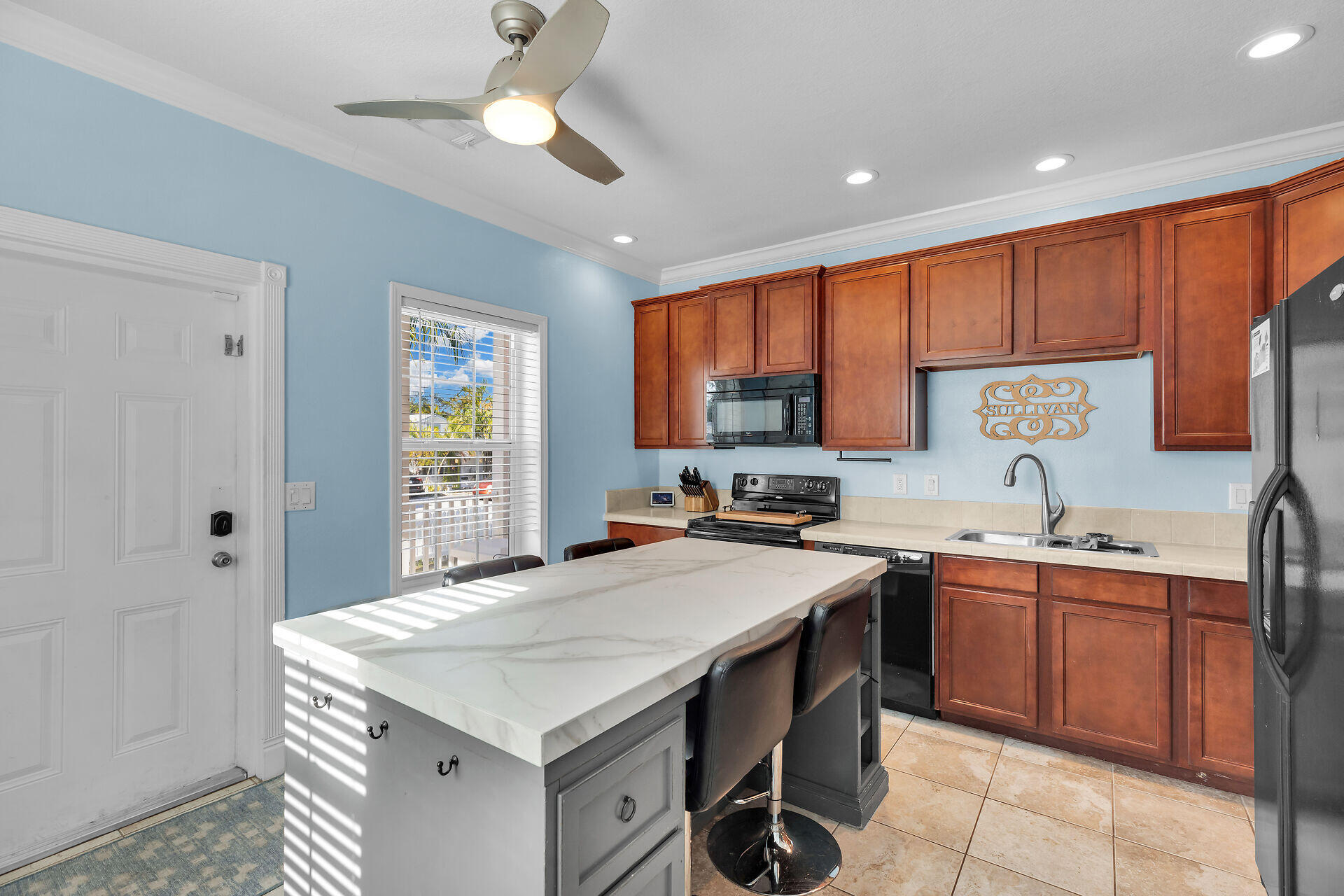 2420 Patterson Avenue, B Property Photo 10